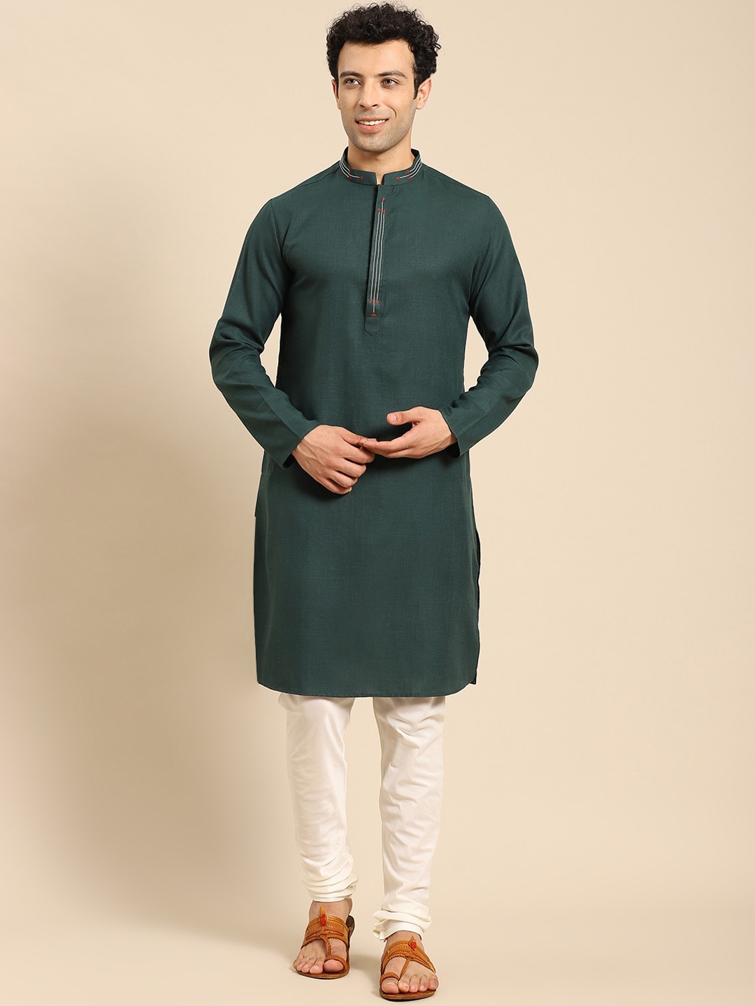 

Amodh by Kisah Men Green Solid Thread Work Kurta