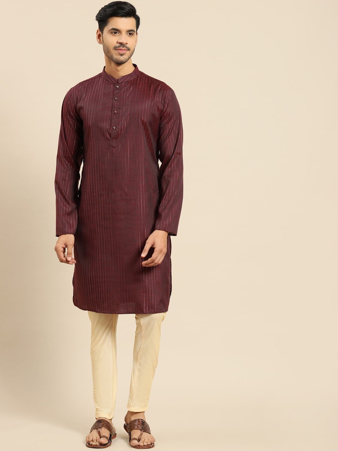 

Amodh by Kisah Men Maroon Striped Thread Work Kurta