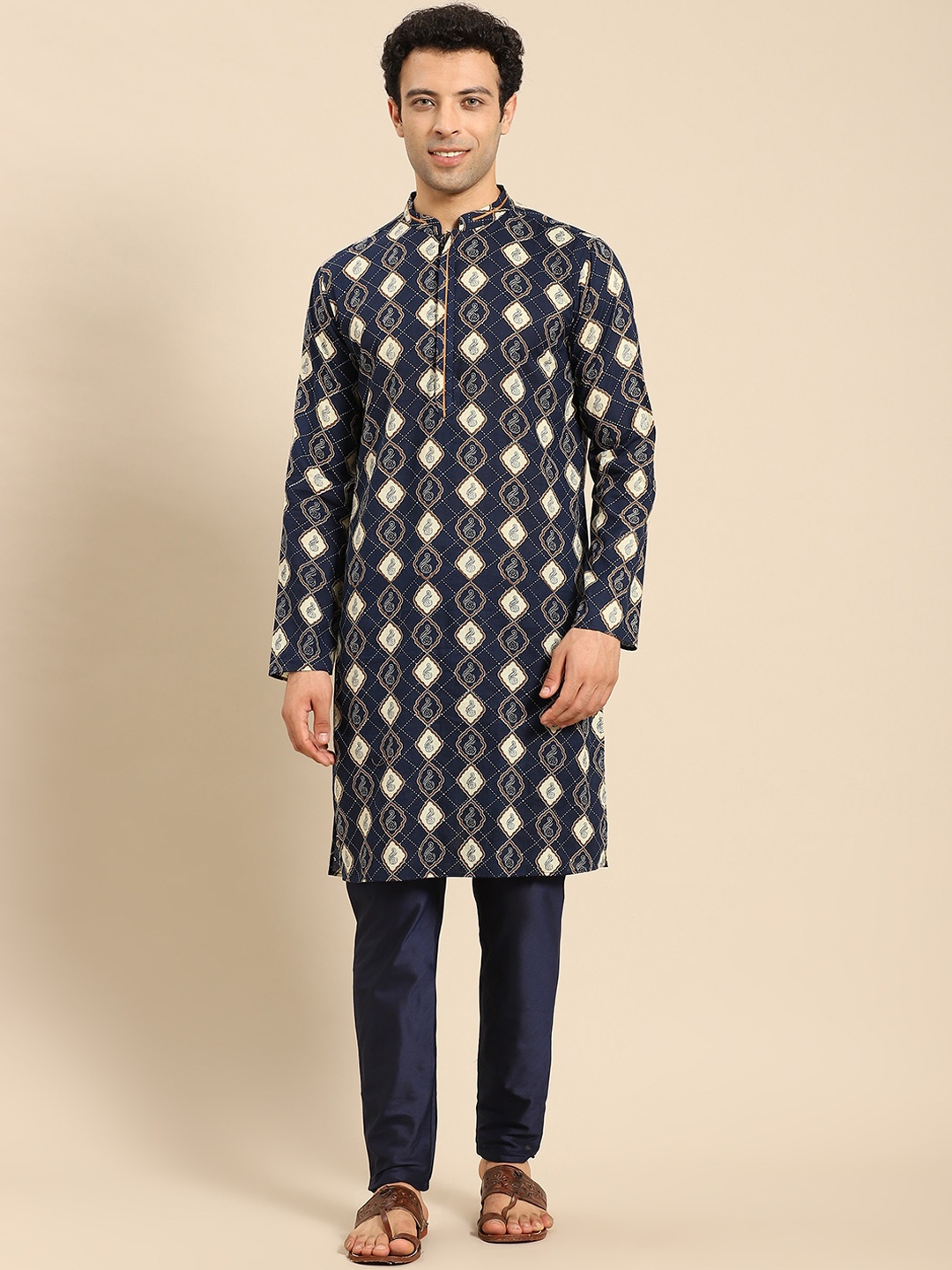 

Amodh by Kisah Men Blue Printed kurta
