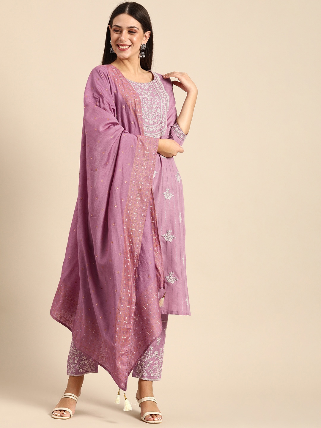 

Anouk Mauve & White Ethnic Motifs Ethnic Embroidered Straight Kurta Trousers Dupatta