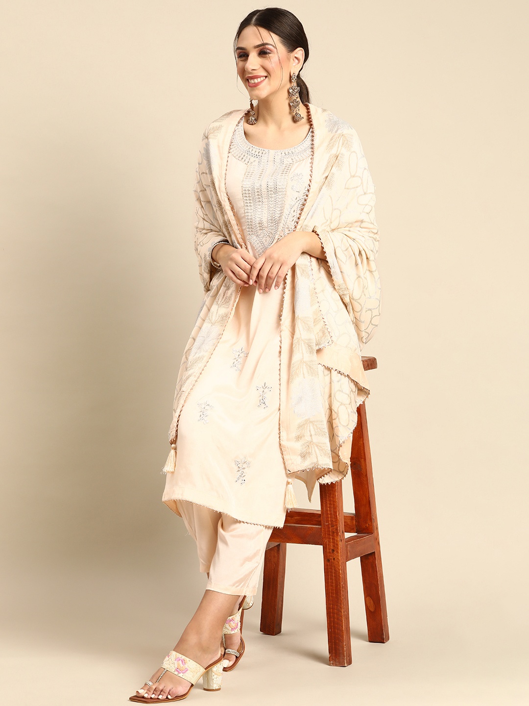 

Anouk Cream-Coloured & Gold Ethnic Embroidered Mirror Work Straight Kurta Trousers Dupatta