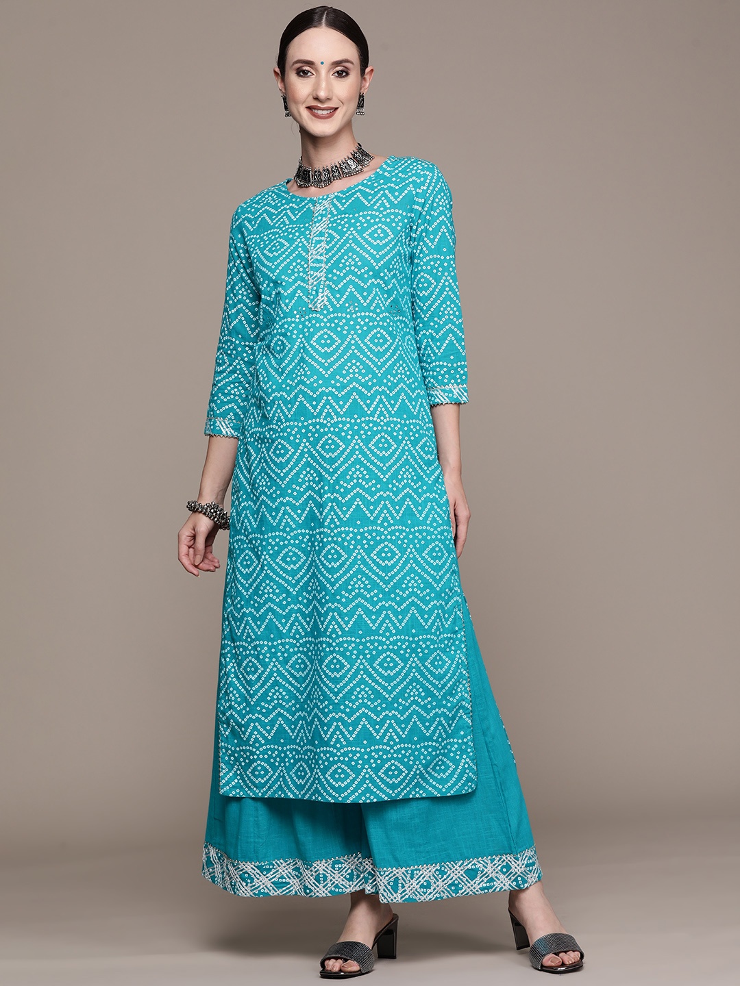 

Ishin Women Blue Bandhani Printed Gotta Patti Pure Cotton Kurta with Palazzos