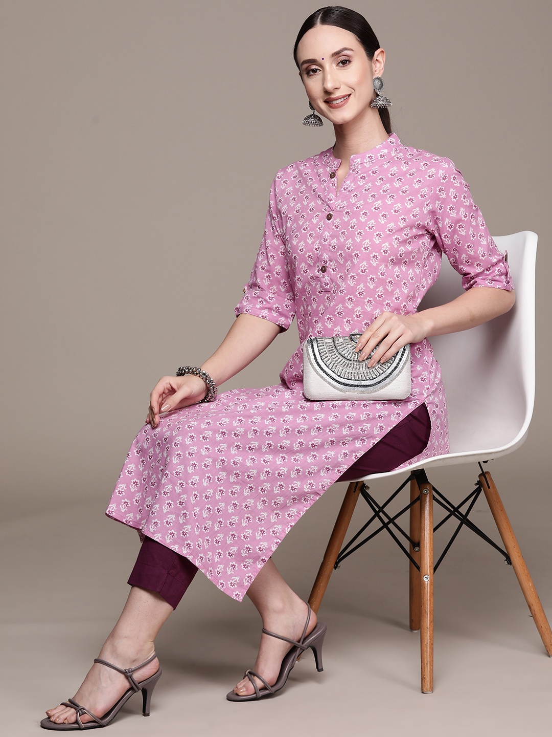 

Ishin Women Pink & White Floral Printed Pure Cotton Kurta