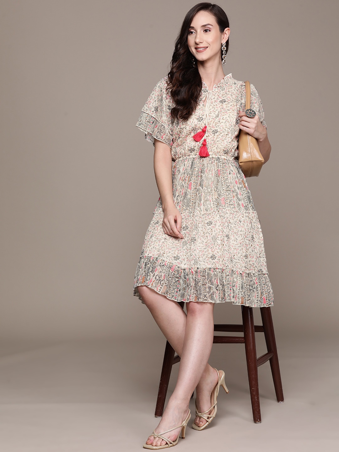 

Ishin Cream-Coloured & Pink Floral Tie-Up Neck A-Line Dress