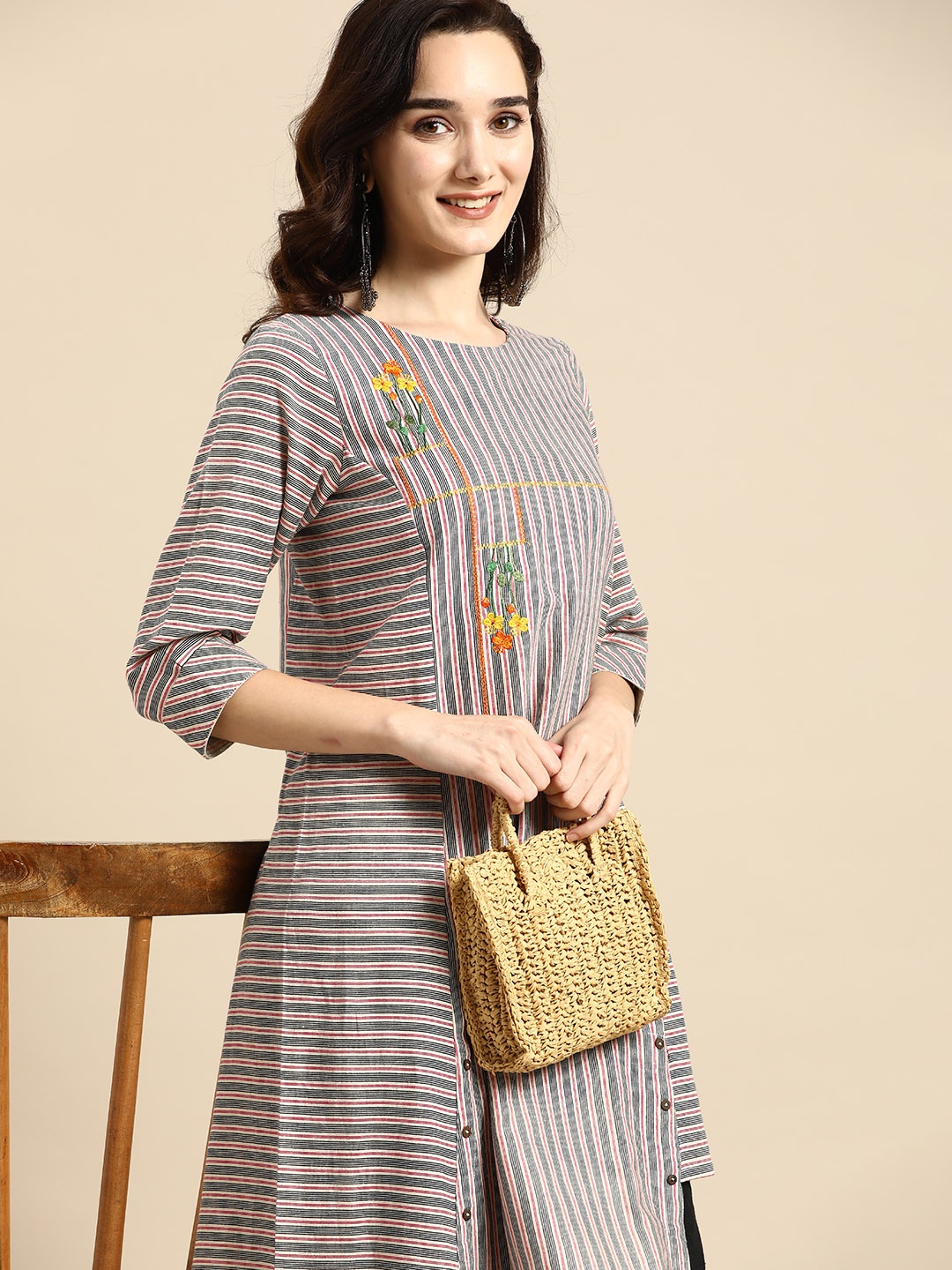 

Sangria Women Off White & Pink Striped Thread Work Cotton Asymmetric Hem Kurta