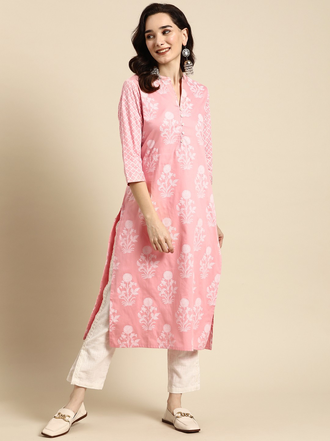 

Sangria Women Pink & White Ethnic Motifs Printed Cotton Kurta