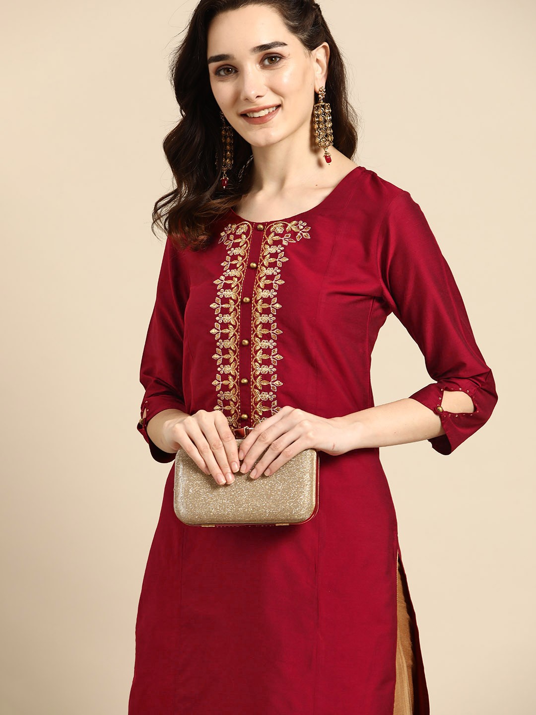 

Sangria Women Red Ethnic Motifs Yoke Design Thread Work Kurta