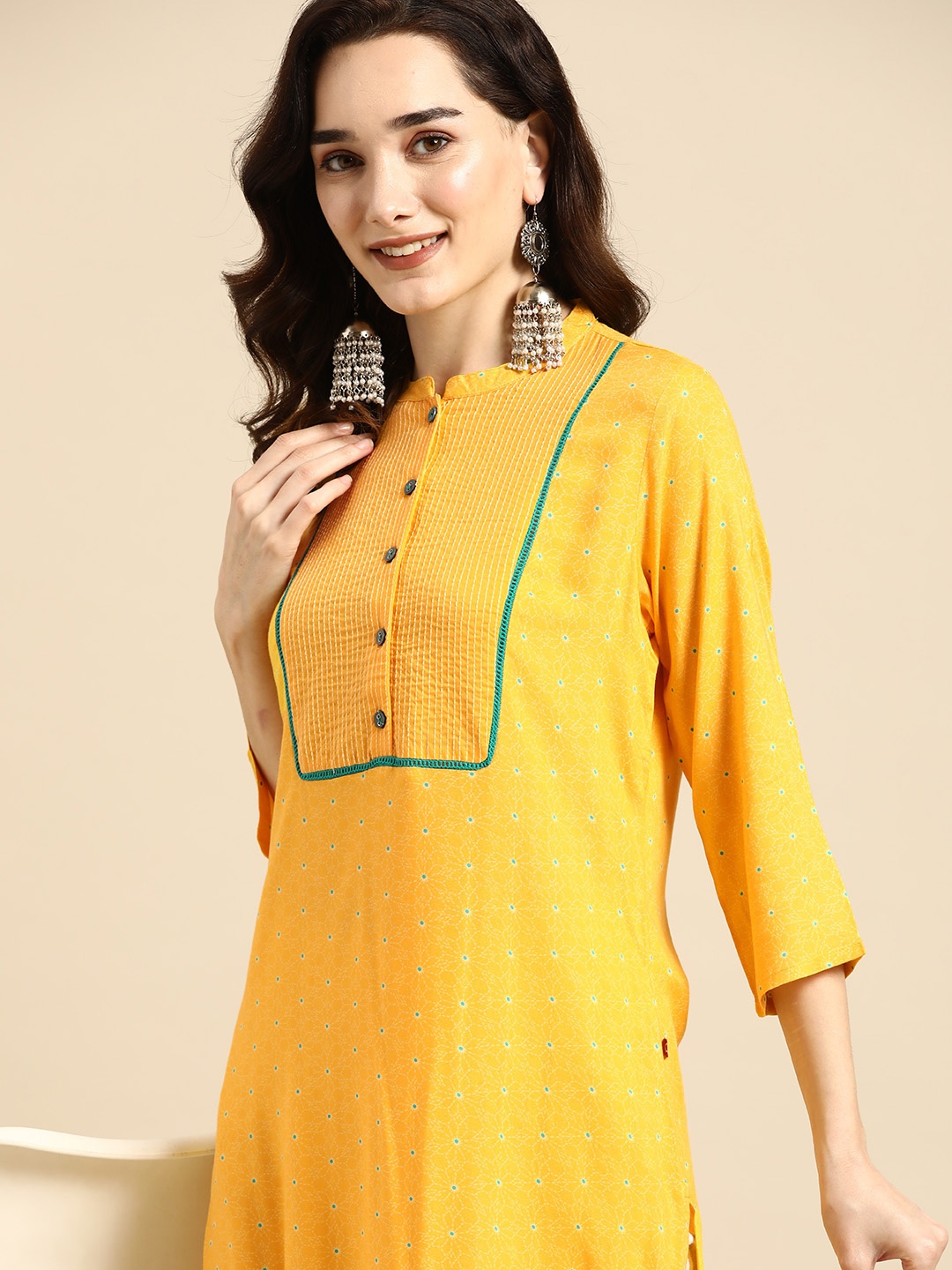 

Sangria Women Yellow Floral Printed Kurta