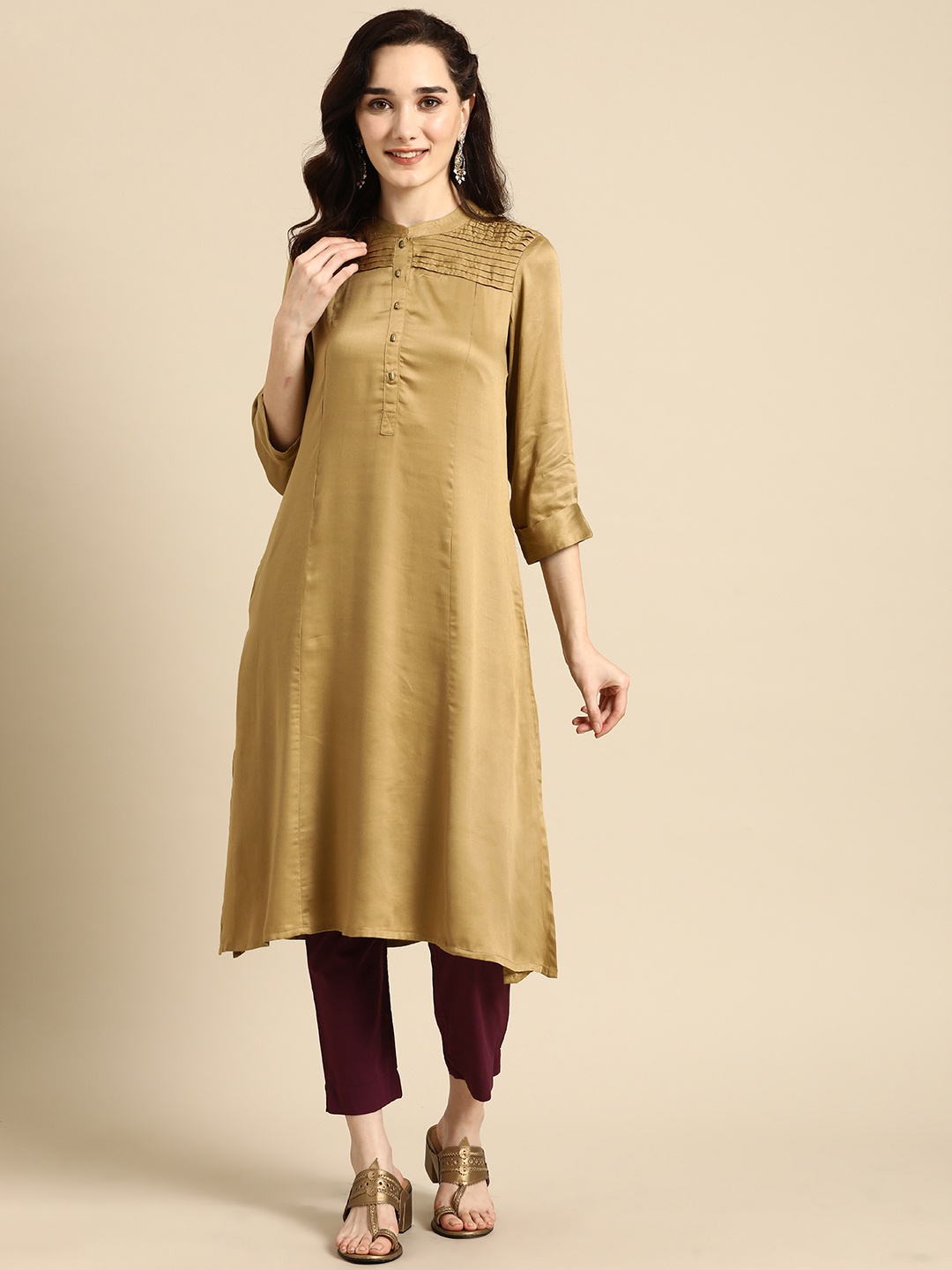 

Sangria Women Camel Brown Roll-Up Sleeves Kurta