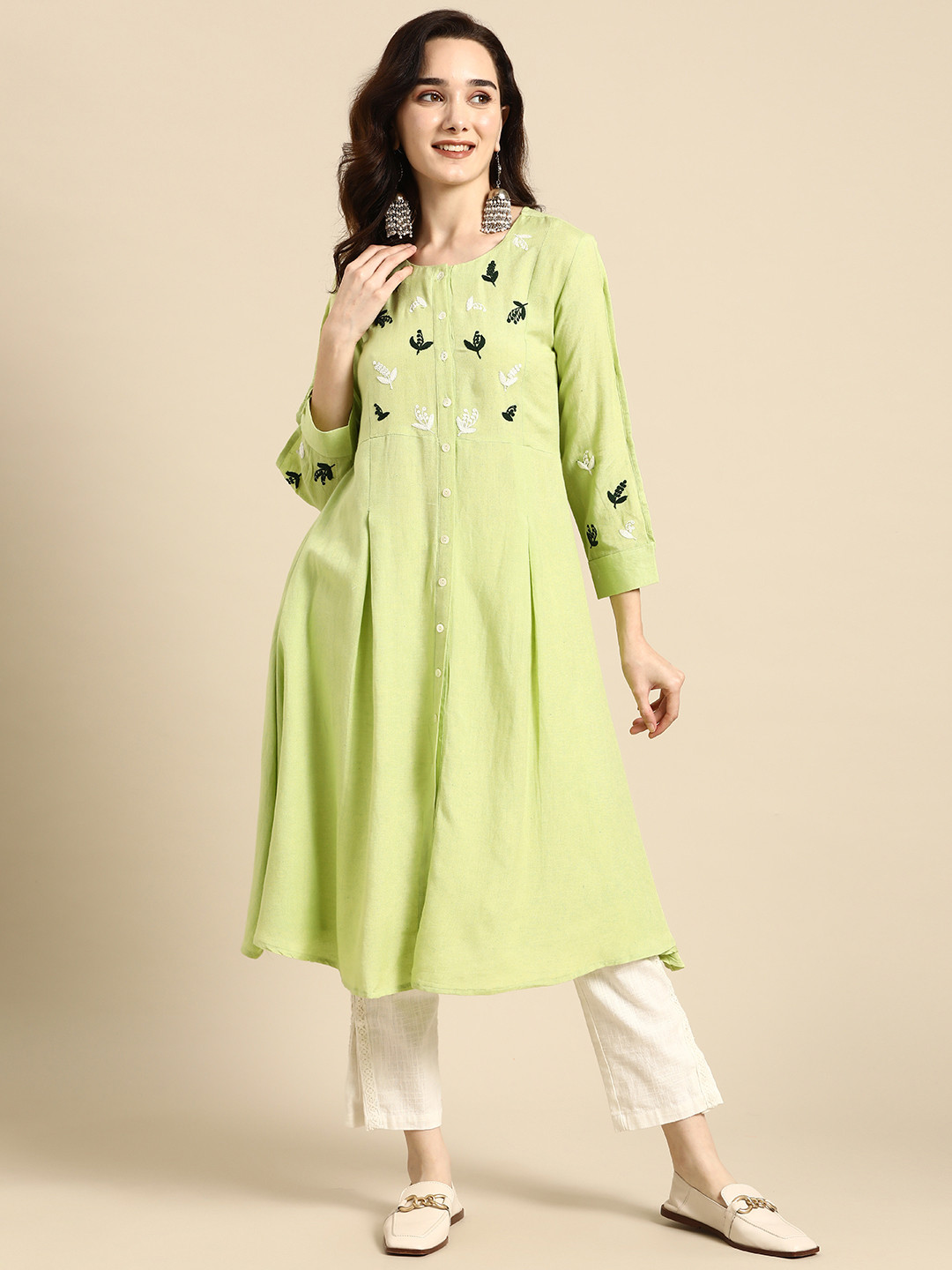 

Sangria Women Lime Green & White Floral Yoke Design Cotton Kurta