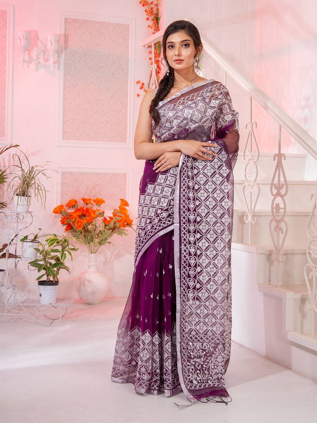 

Charukriti Purple & White Woven Design Pure Silk Saree