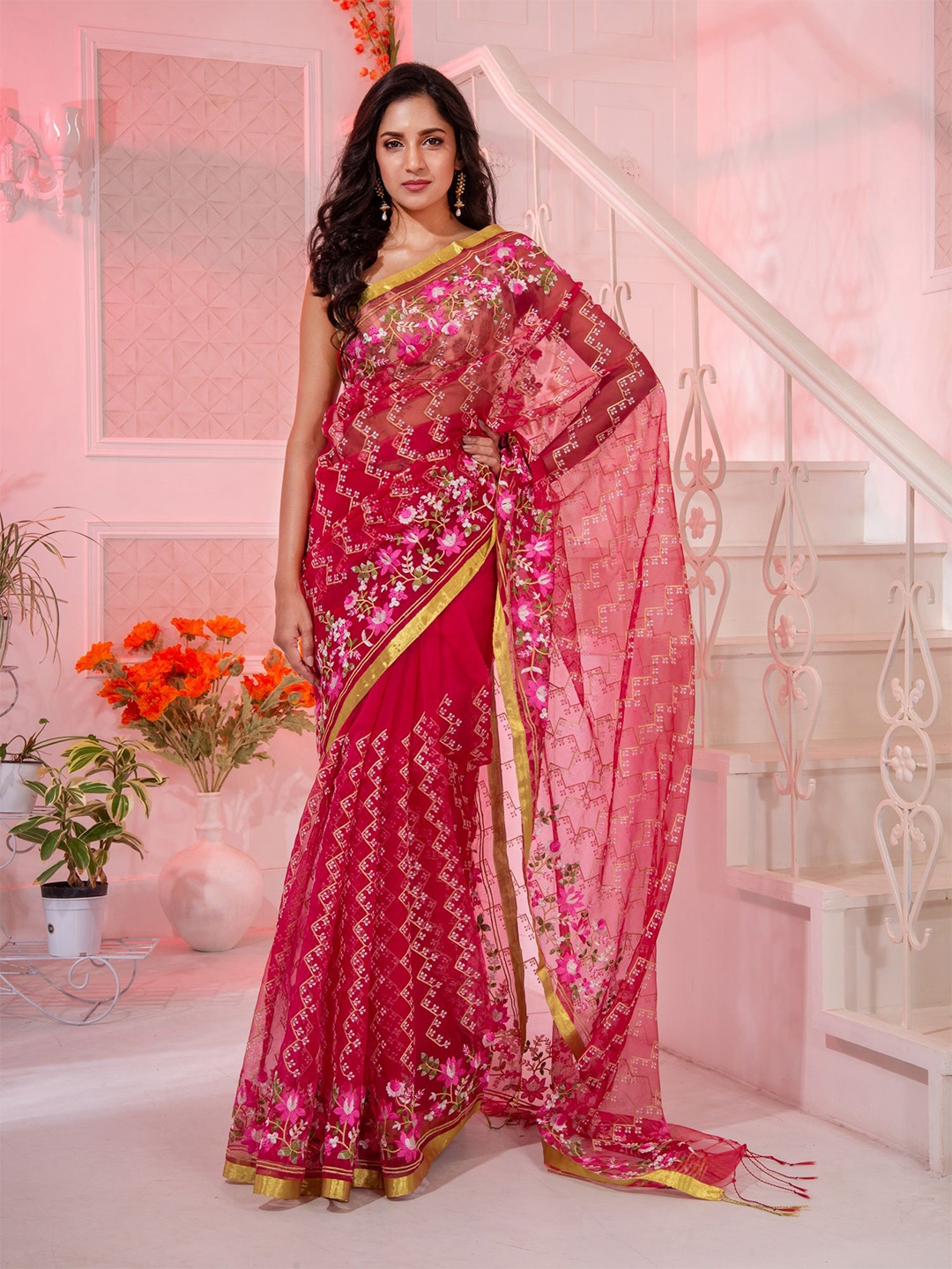 

Charukriti Fuchsia & White Woven Design Pure Silk Saree