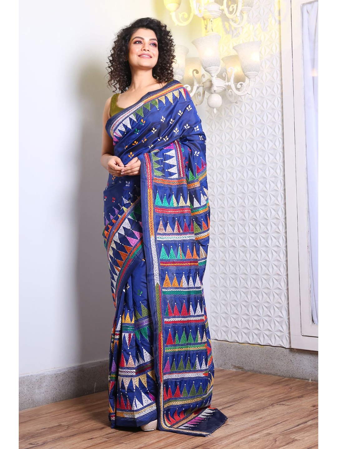 

Charukriti Blue & Silver-Toned Woven Design Satin Saree