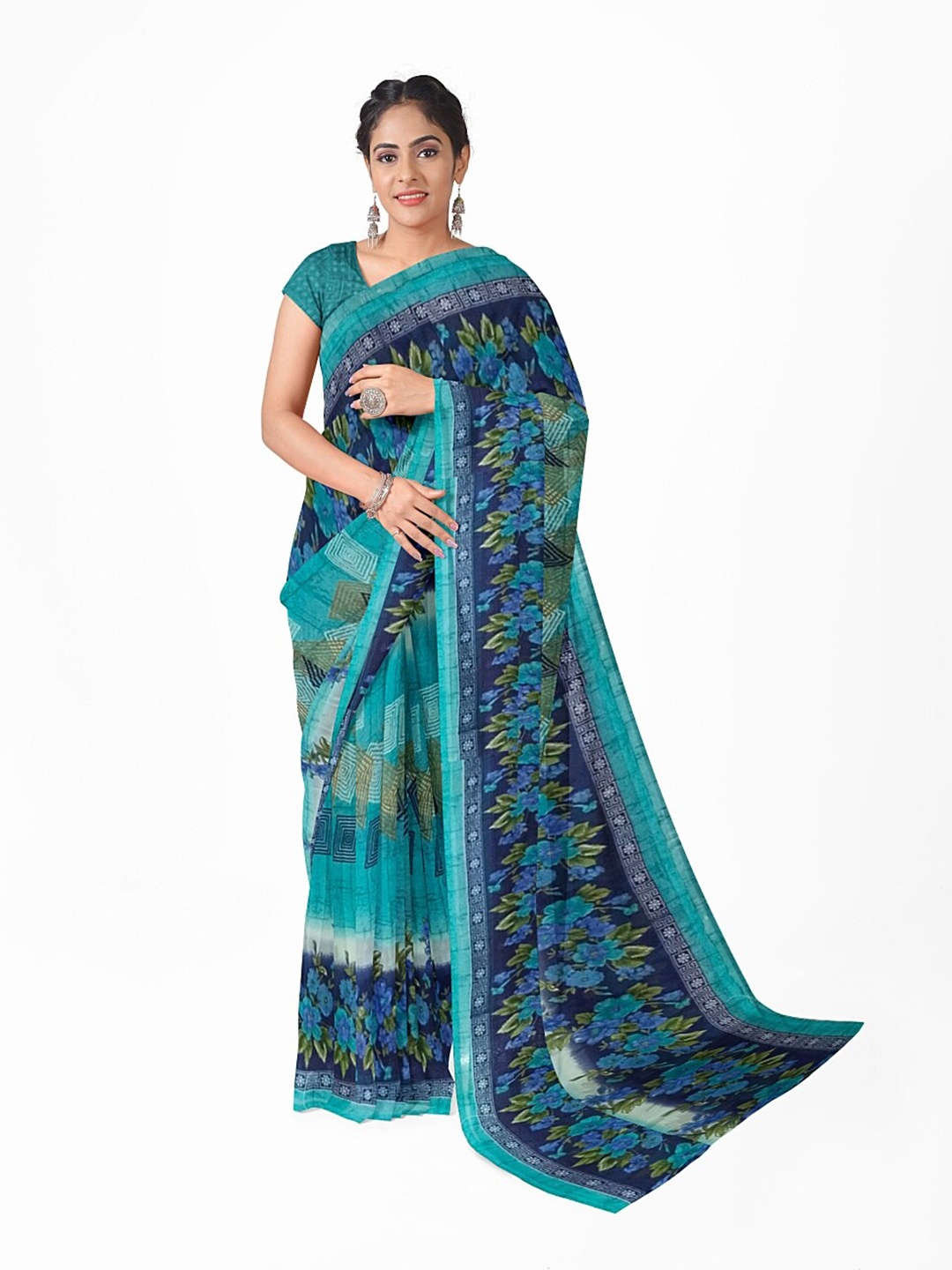 

SAADHVI Green & White Floral Pure Georgette Fusion Dharmavaram Saree