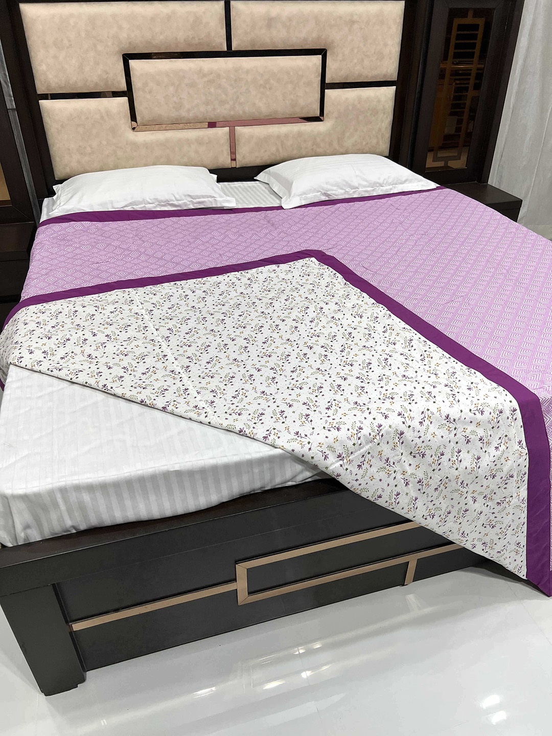 

Pure Decor Purple King Size Pure Cotton Double Bed Reversible Dohar Silken 300 GSM