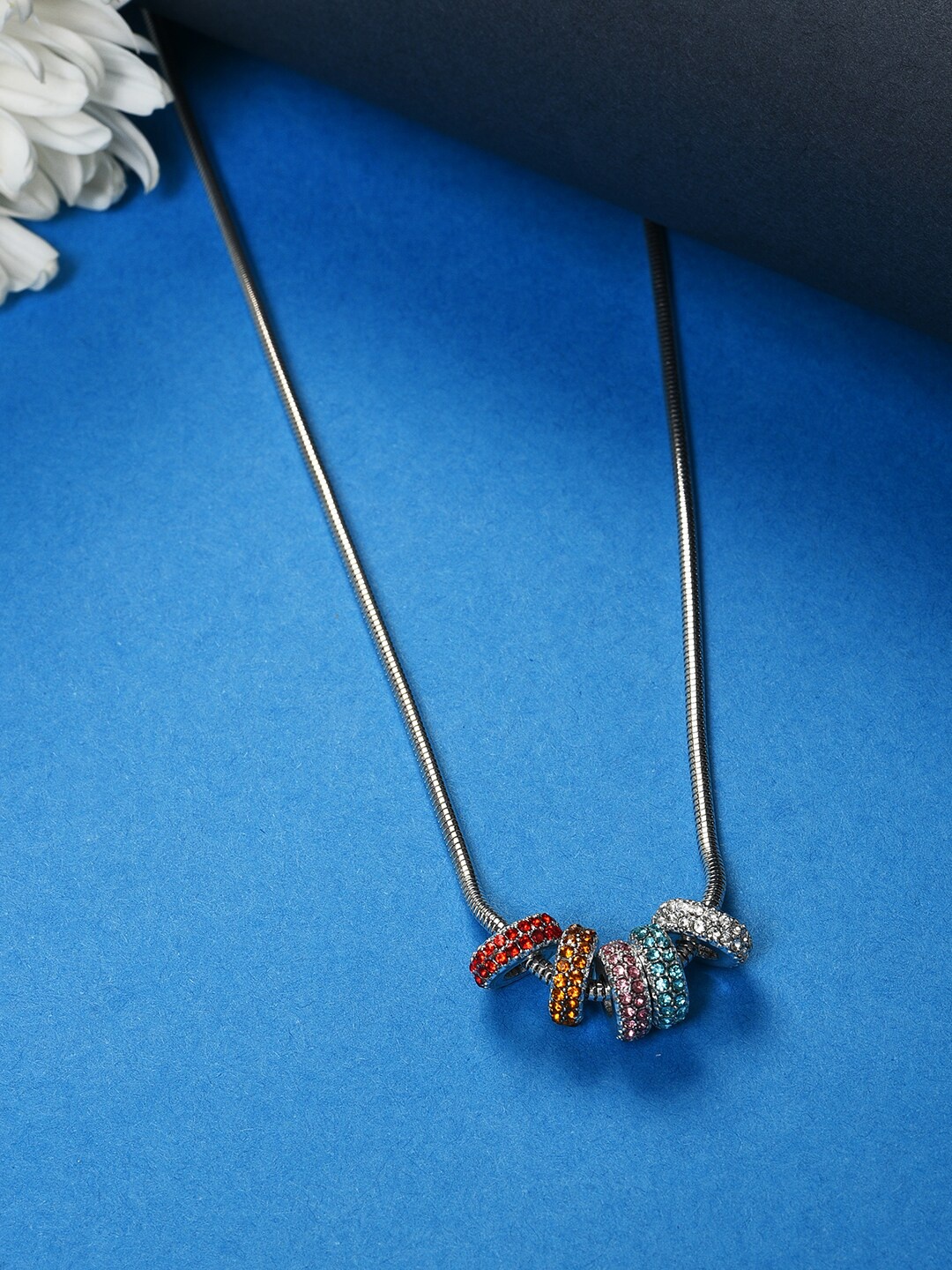 

SOHI Silver-Toned & Red Silver-Plated Chain