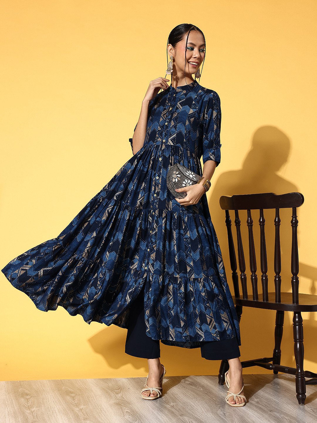 

ZOLA Women Stunning Blue Viscose Rayon Print Mix Kurta
