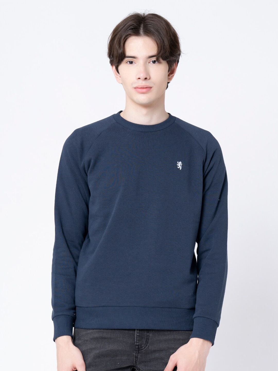 

Red Tape Men Round Neck Solid Navy Blue Sweatshirt