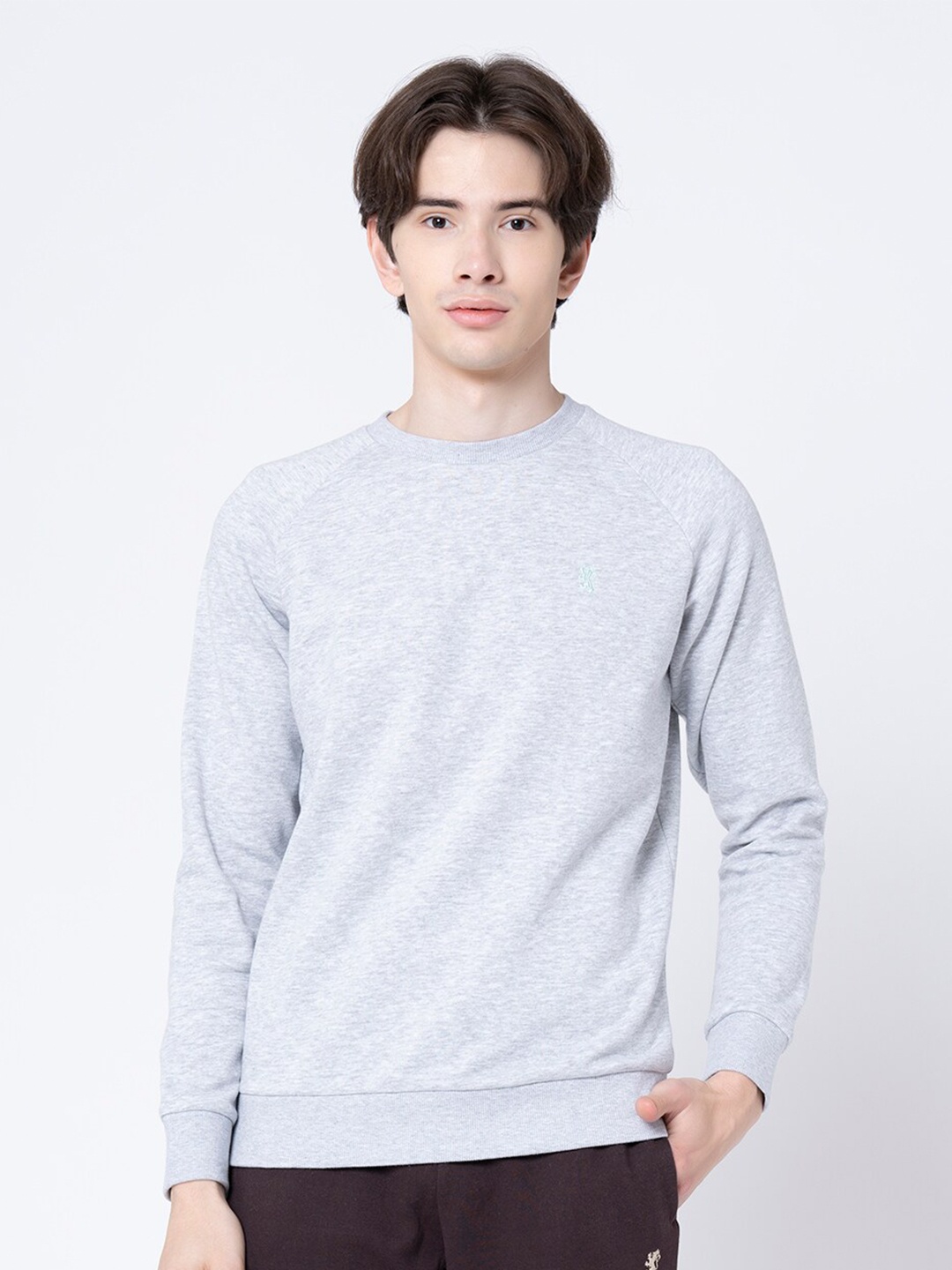 

Red Tape Men Grey Sweatshirt