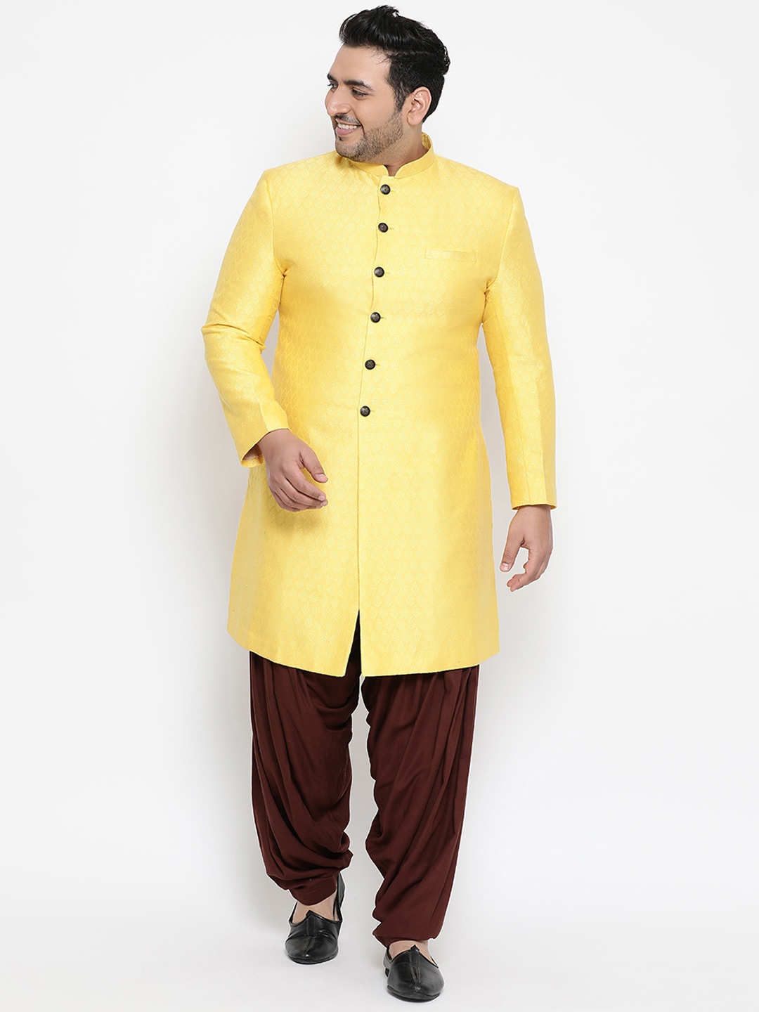 

KISAH PLUS Men Woven Design Indowestern Sherwani, Yellow