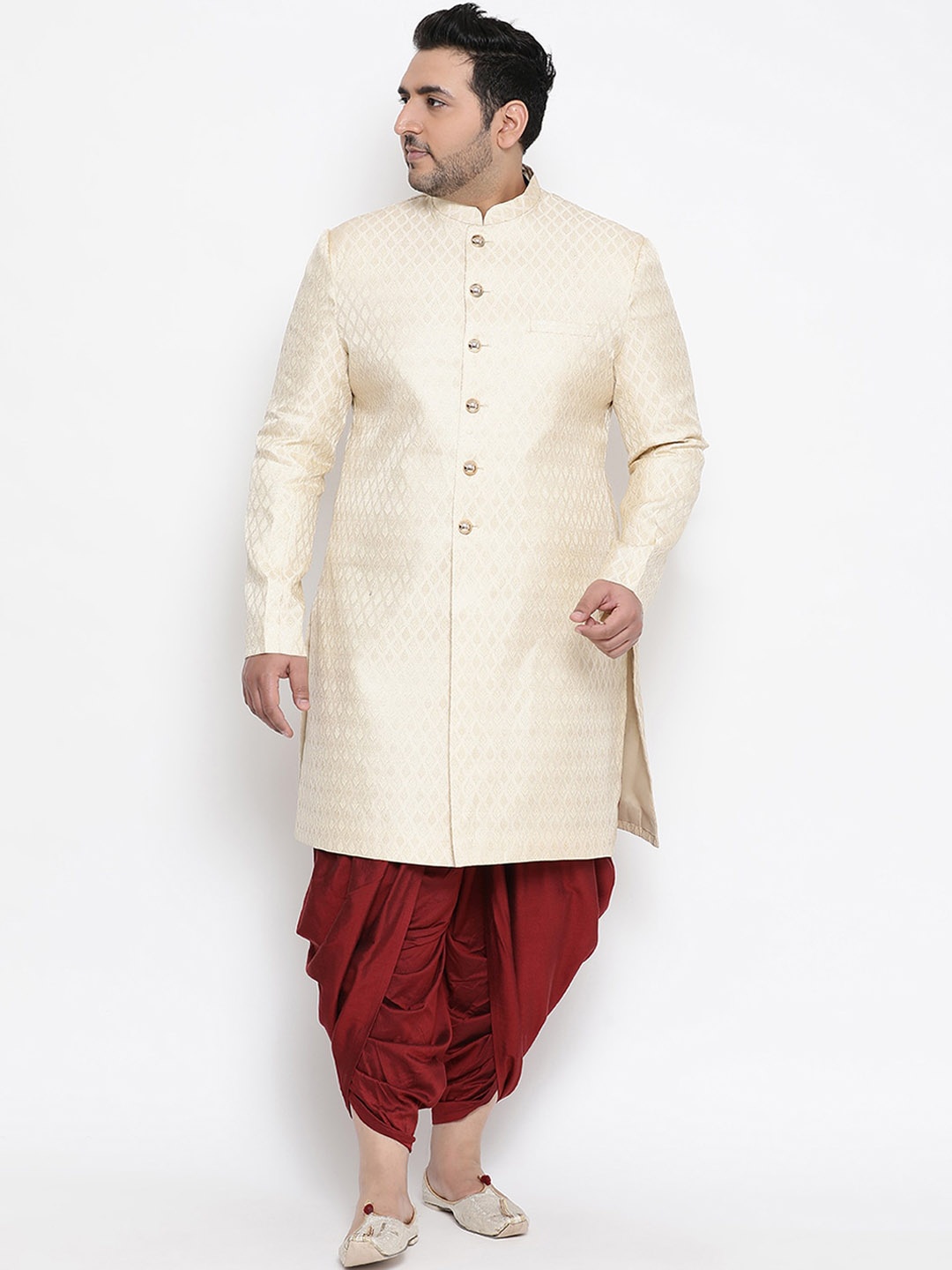 

KISAH PLUS Men Cream Colored Woven Design Cotton Indowestern Sherwani