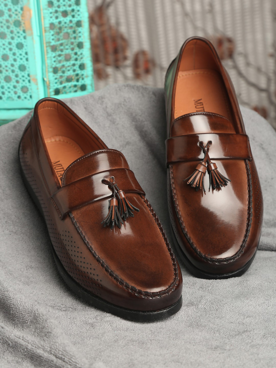

MUTAQINOTI Men Brown Patent Leather Loafers