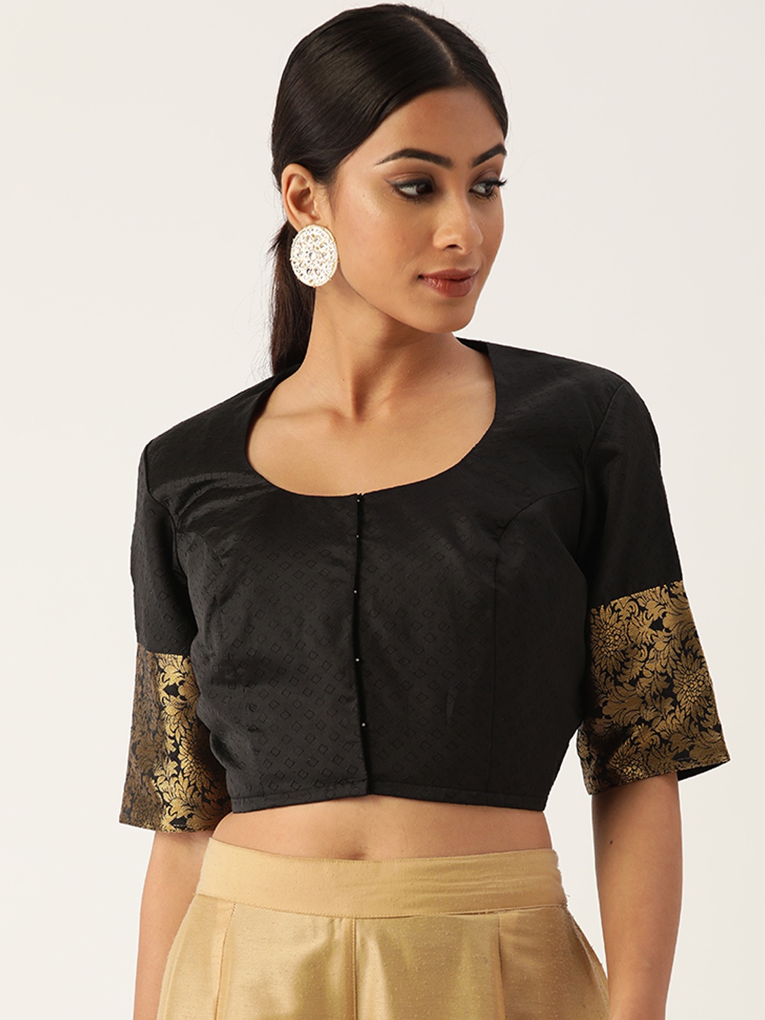 

Studio Shringaar Women Black & Golden Self Design Saree Blouse