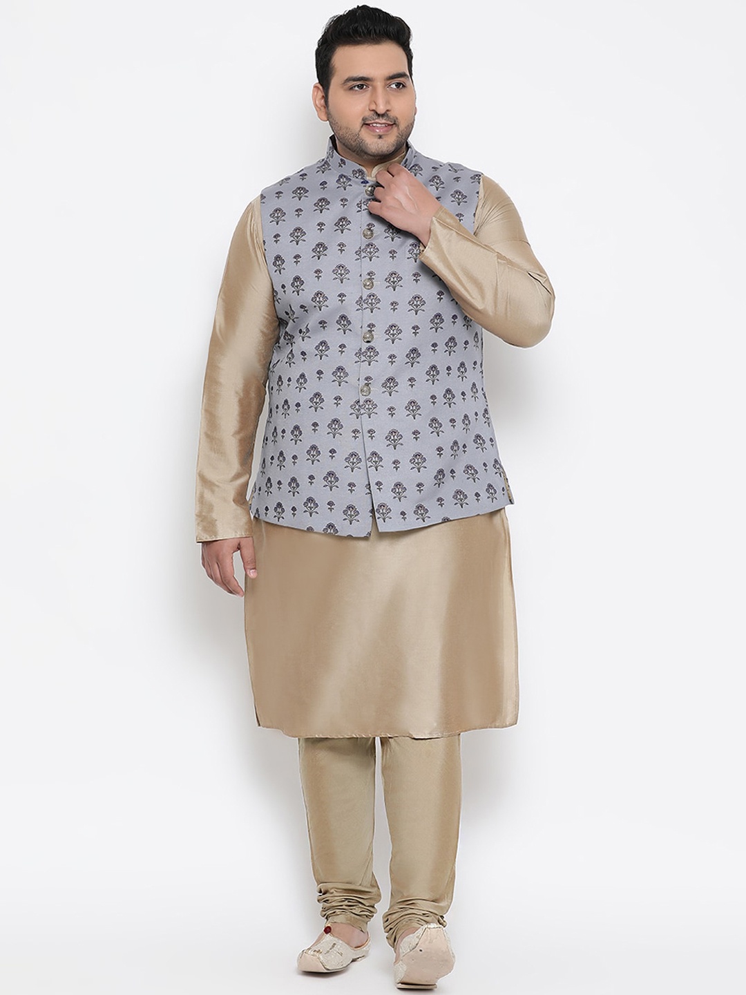 

KISAH PLUS Men Grey Kurta with Pyjamas