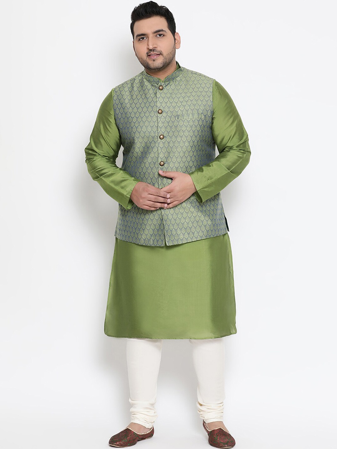 

KISAH PLUS Men Green Kurta with Churidar