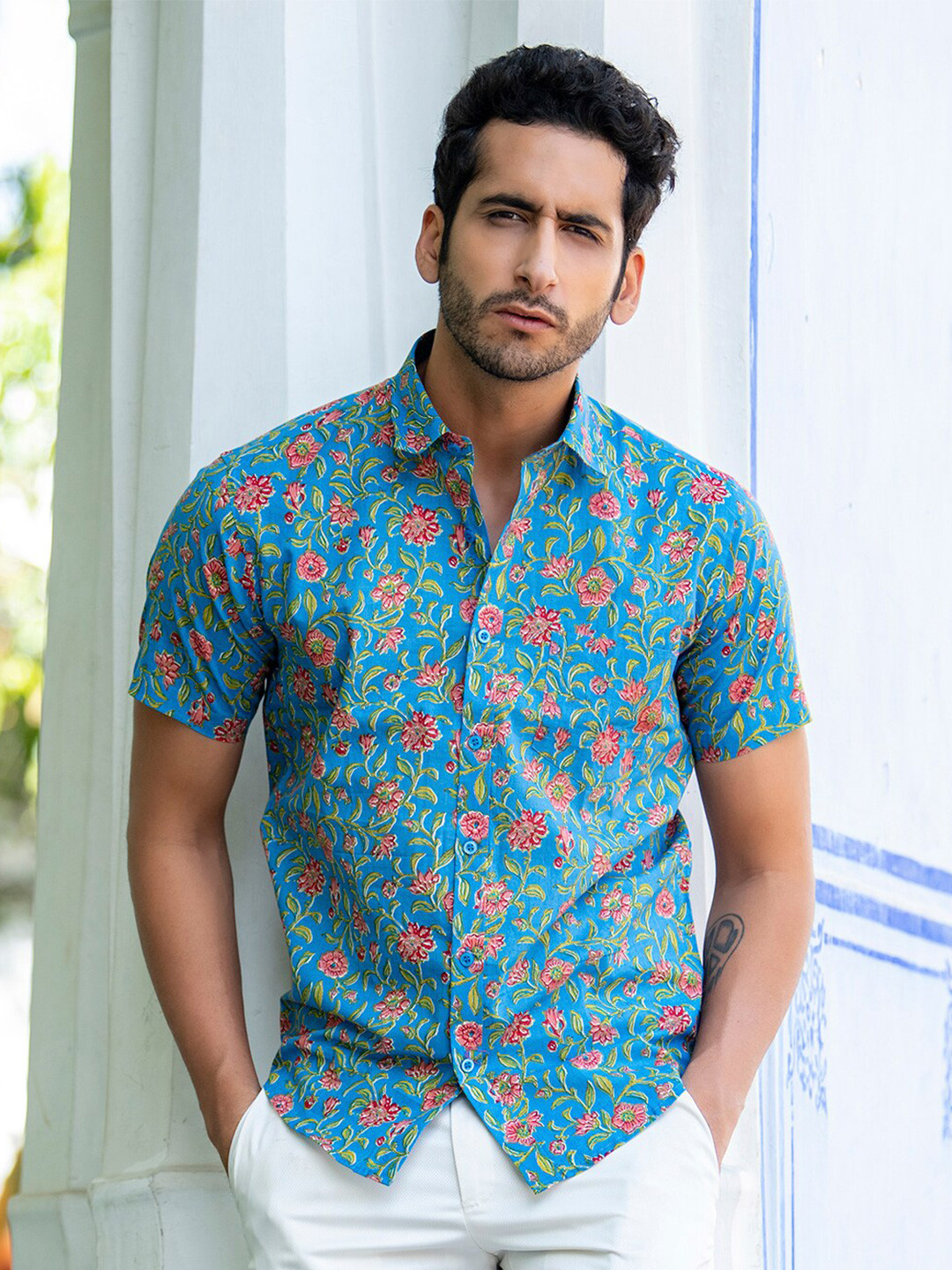 

Tistabene Men Blue Comfort Floral Printed Casual Shirt