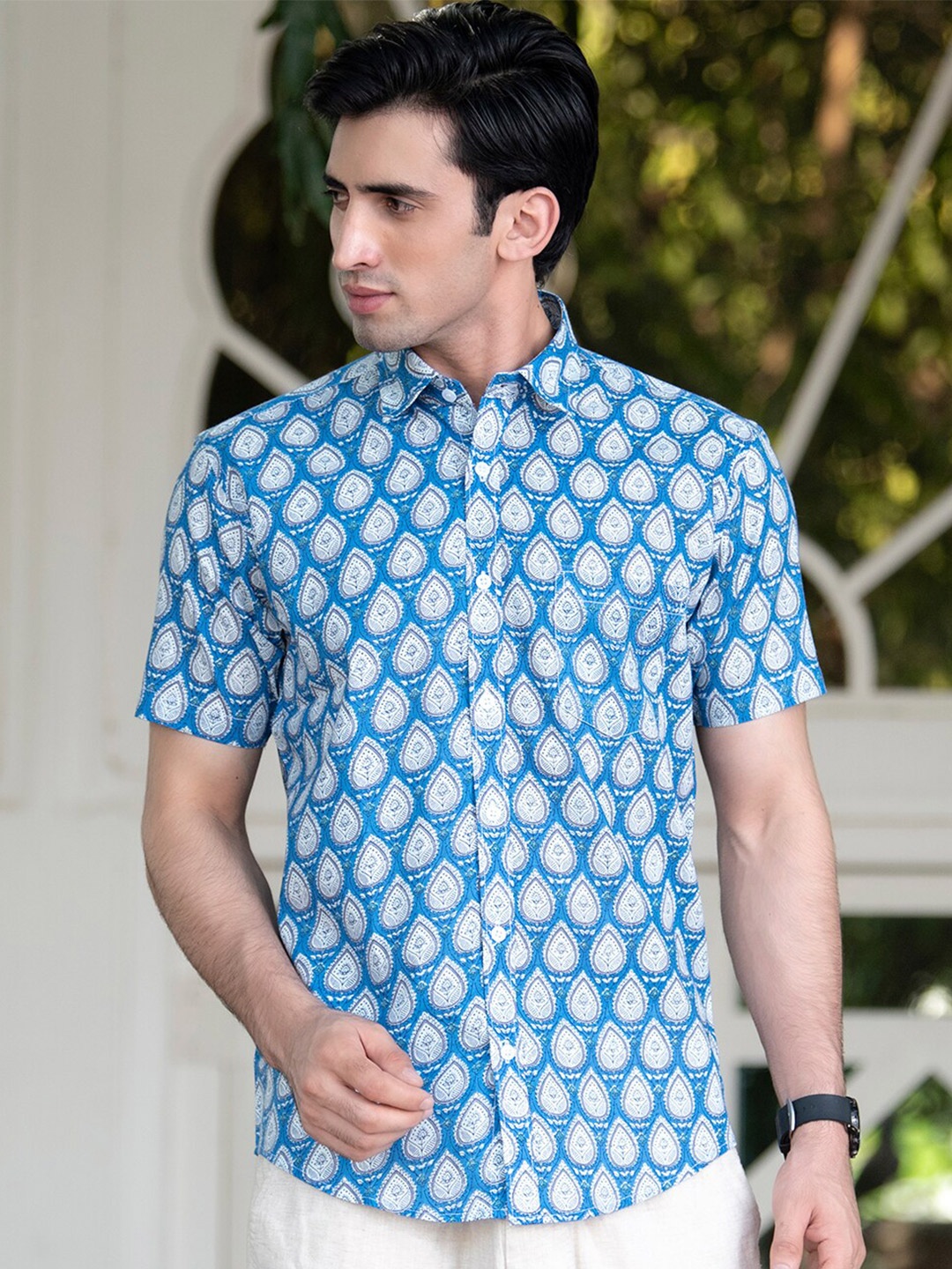 

Tistabene Men Blue Comfort Printed Casual Shirt