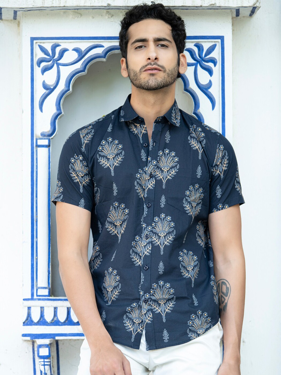 

Tistabene Men Blue Comfort Floral Printed Casual Shirt