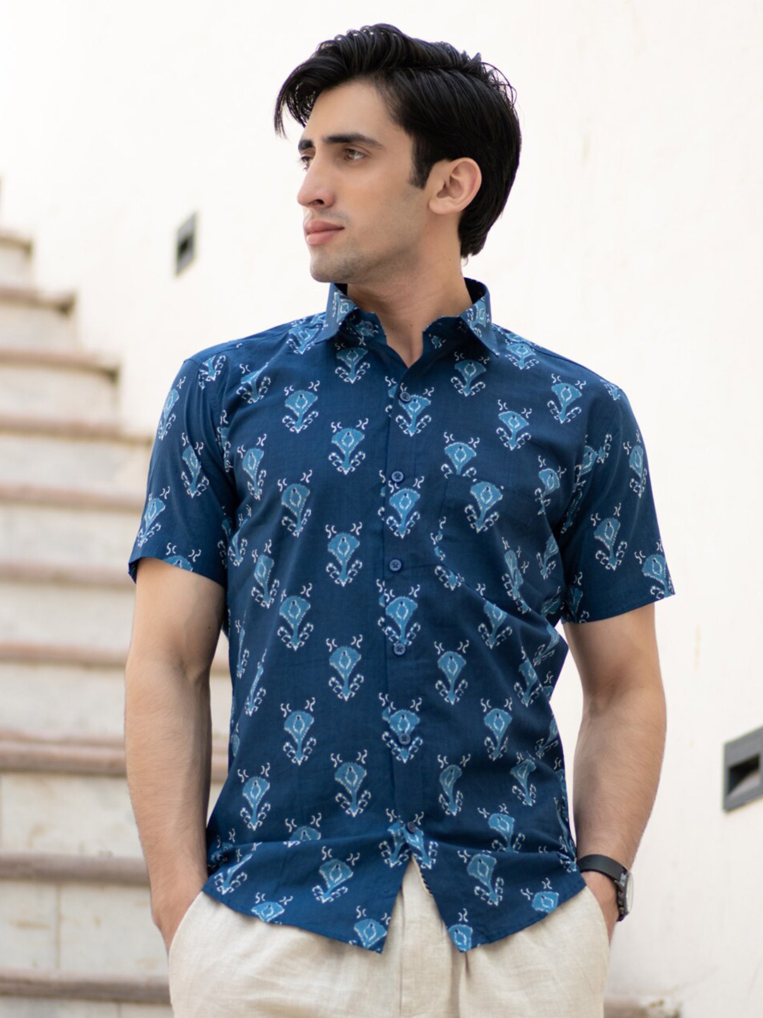 

Tistabene Men Blue Comfort Printed Casual Shirt