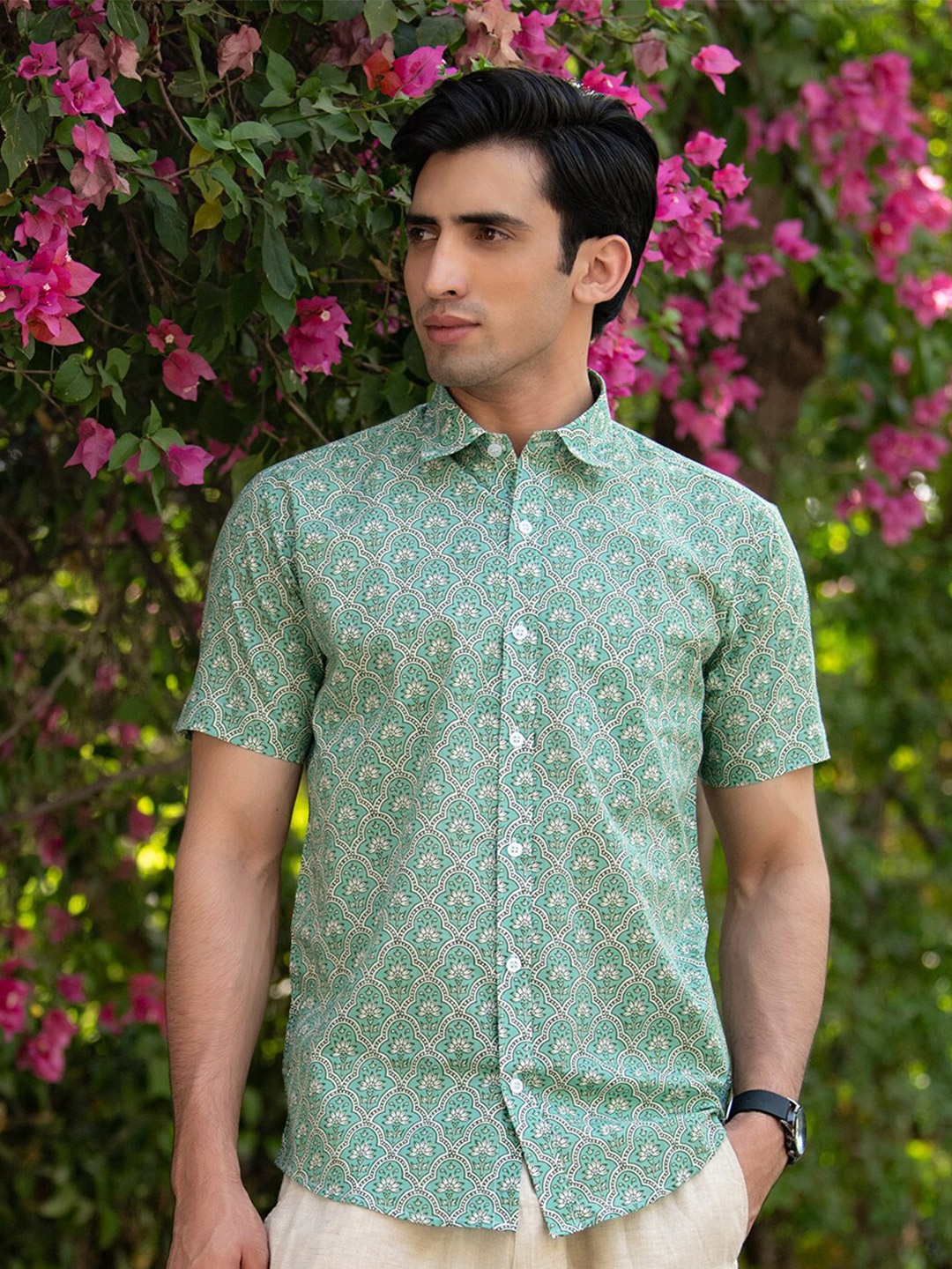 

Tistabene Men Green Comfort Floral Printed Casual Shirt