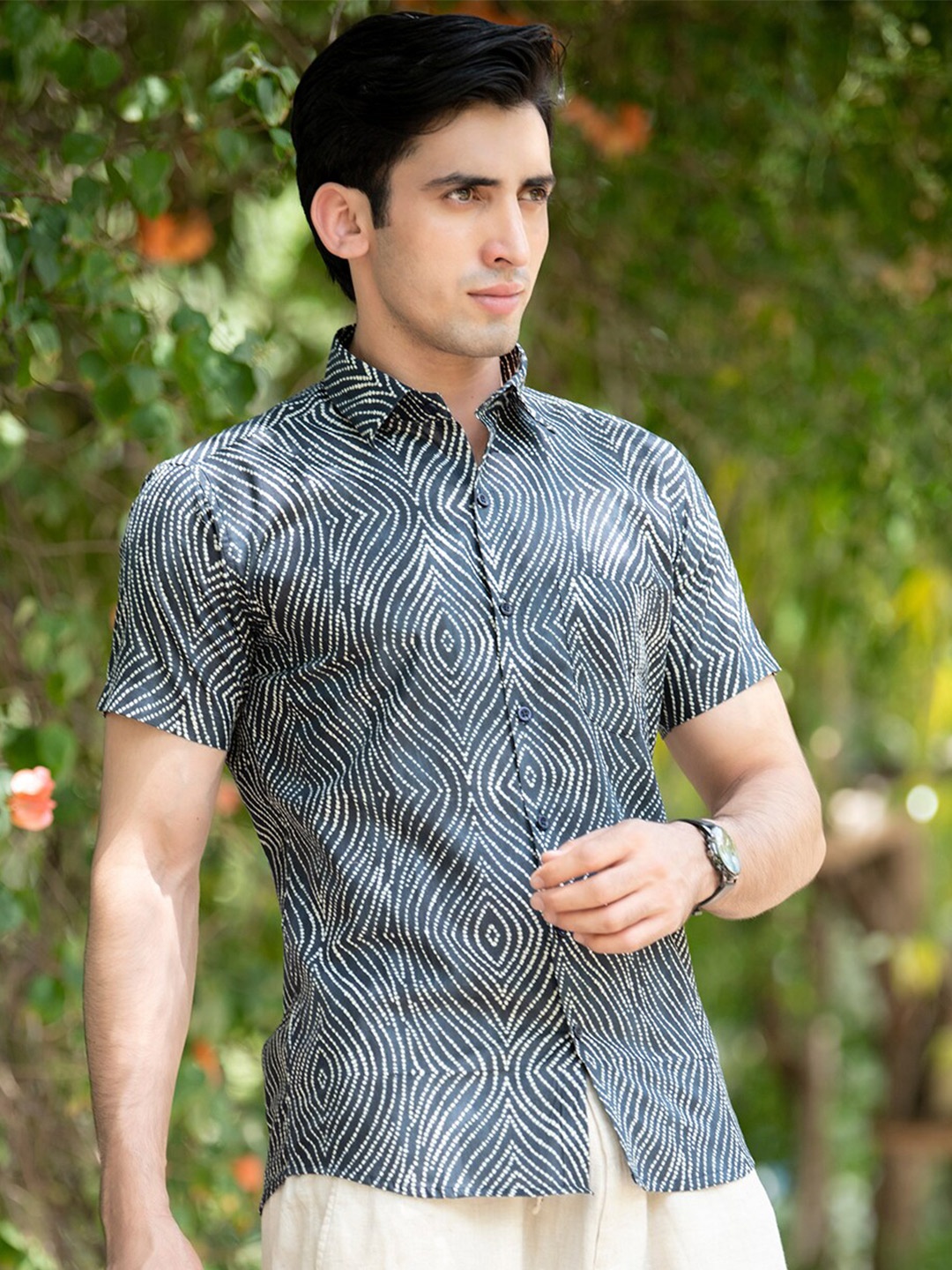 

Tistabene Men Blue Comfort Printed Casual Shirt