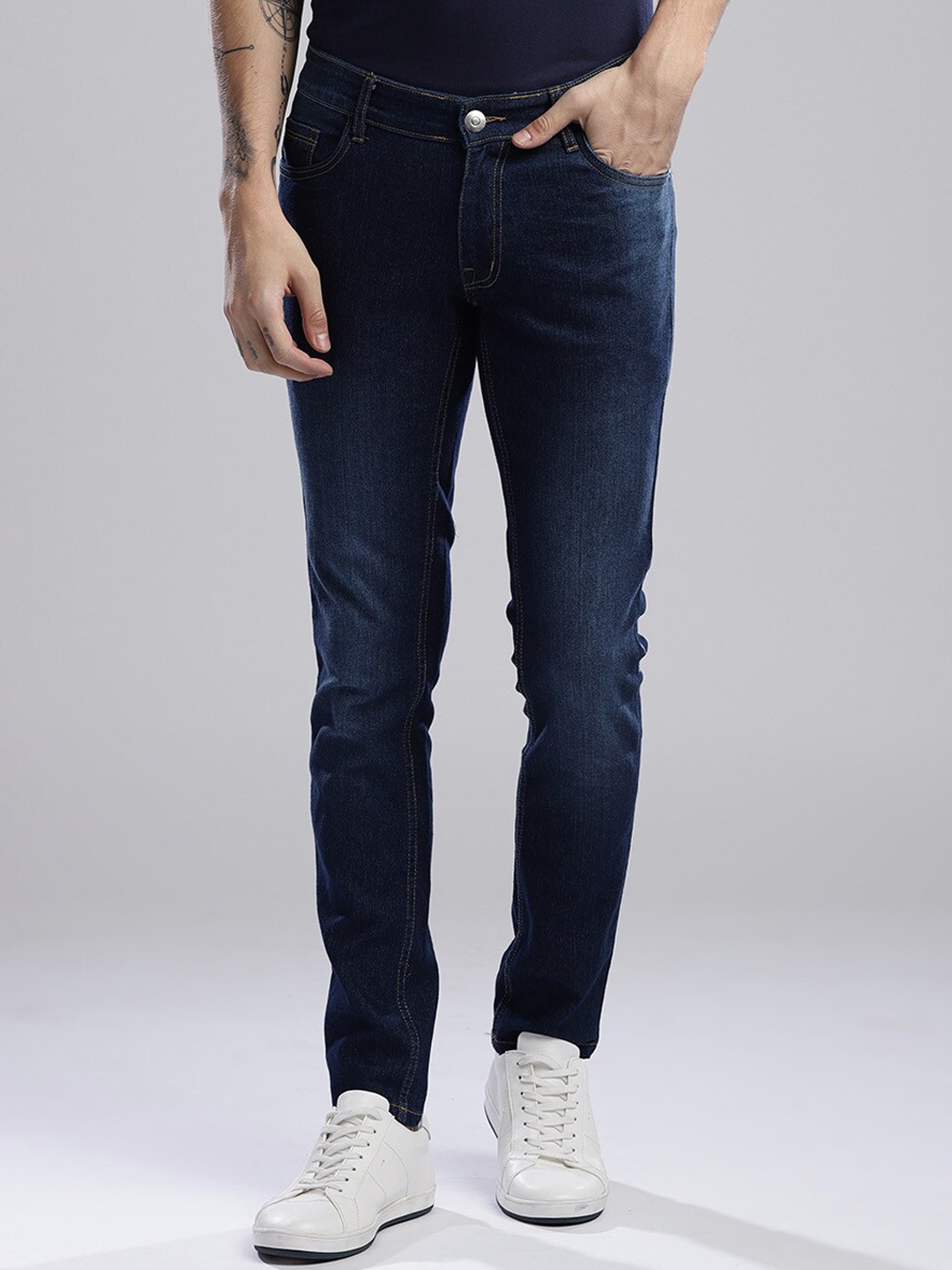 

Hubberholme Men Navy Blue Comfort Slim Fit Low Distress Stretchable Jeans
