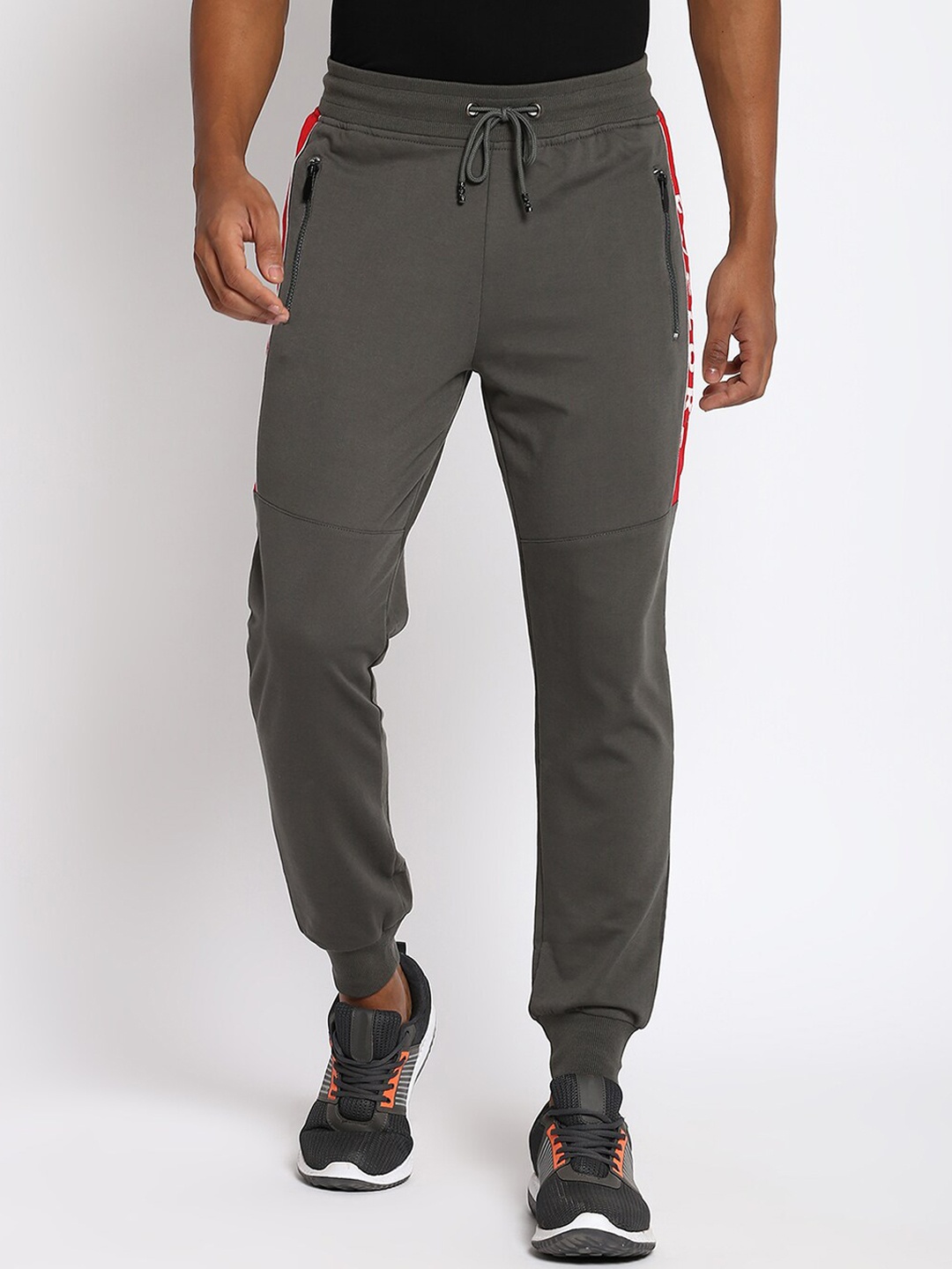 

abof Men Grey Joggers Trousers