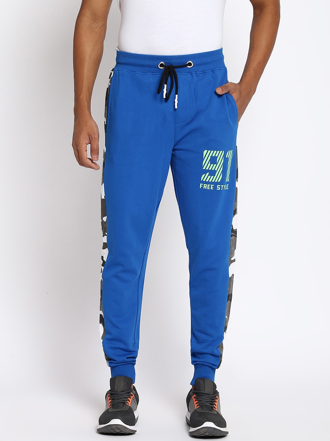 

abof Men Blue Joggers Trousers