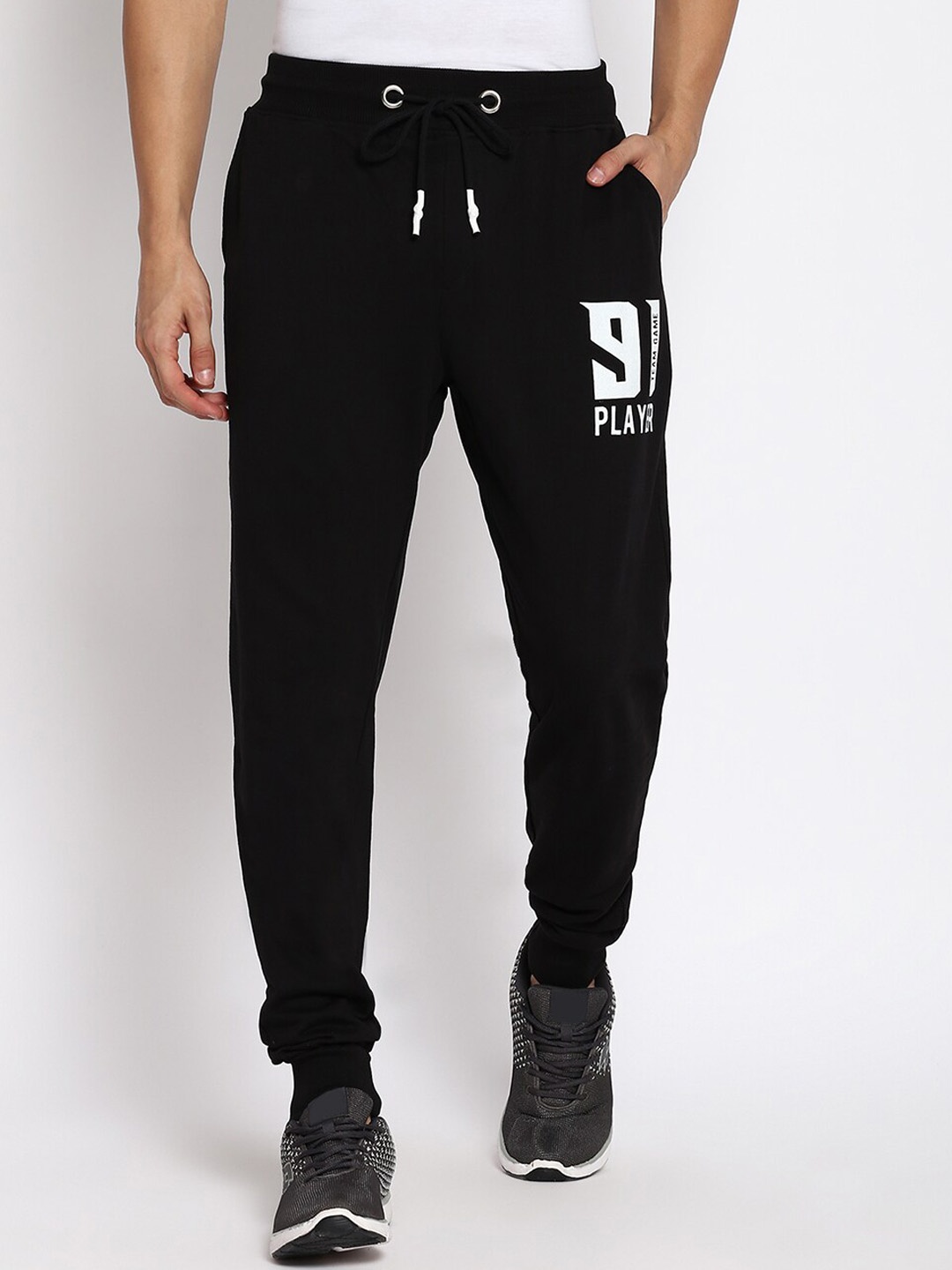 

abof Men Black Regular Fit Joggers