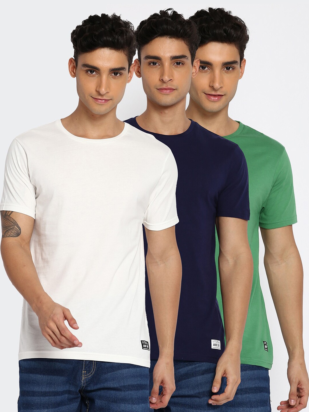 

abof Men Cream-Coloured & Green 3 Raw Edge T-shirt