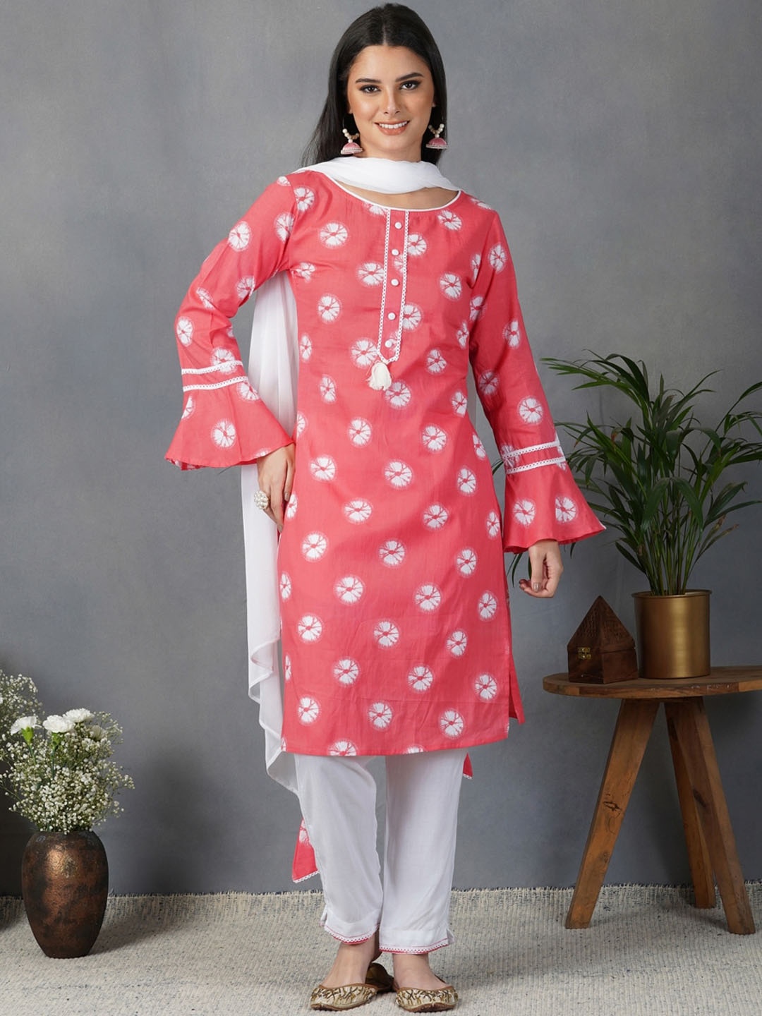 

METRO-FASHION Women Pink Printed Pure Cotton Kurta with Trousers & With Dupatta