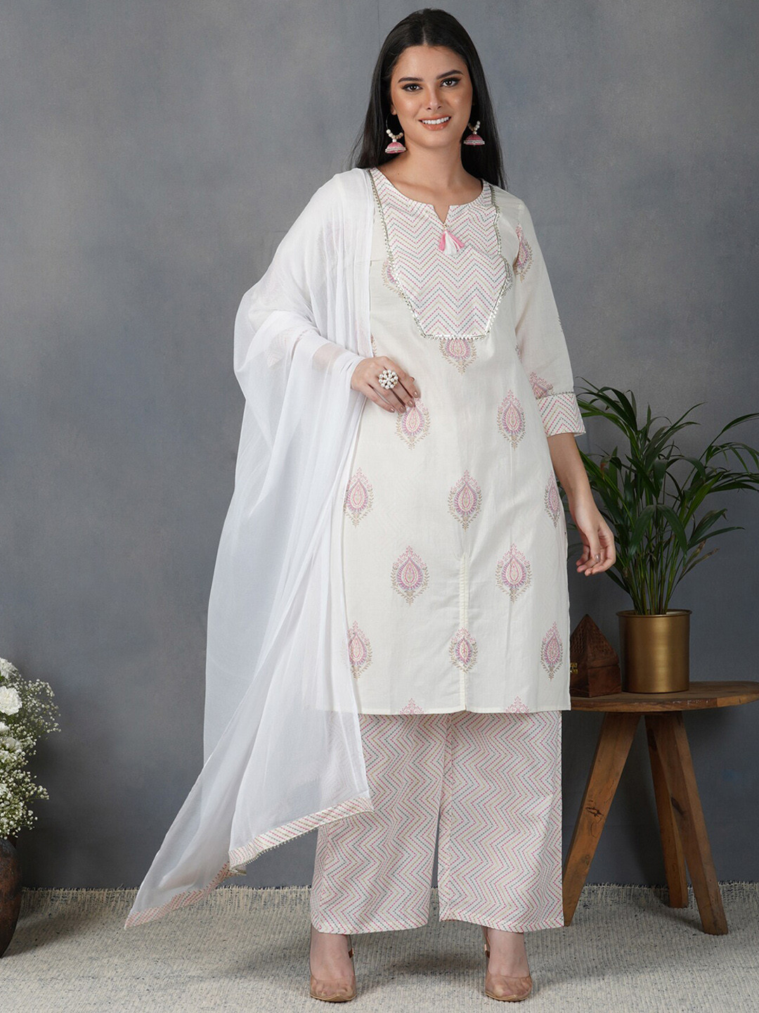

METRO-FASHION Women Cream-Coloured Gotta Patti Pure Cotton Kurta with Palazzos & Dupatta