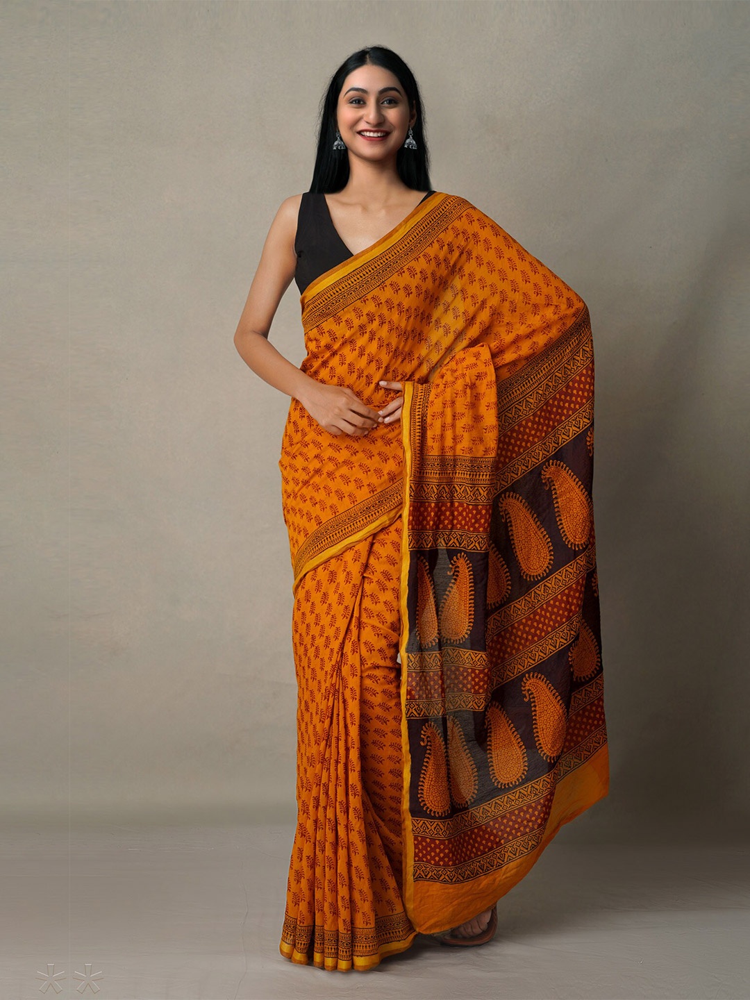 

Unnati Silks Mustard & Gold-Toned Bagh Zari Chanderi Saree
