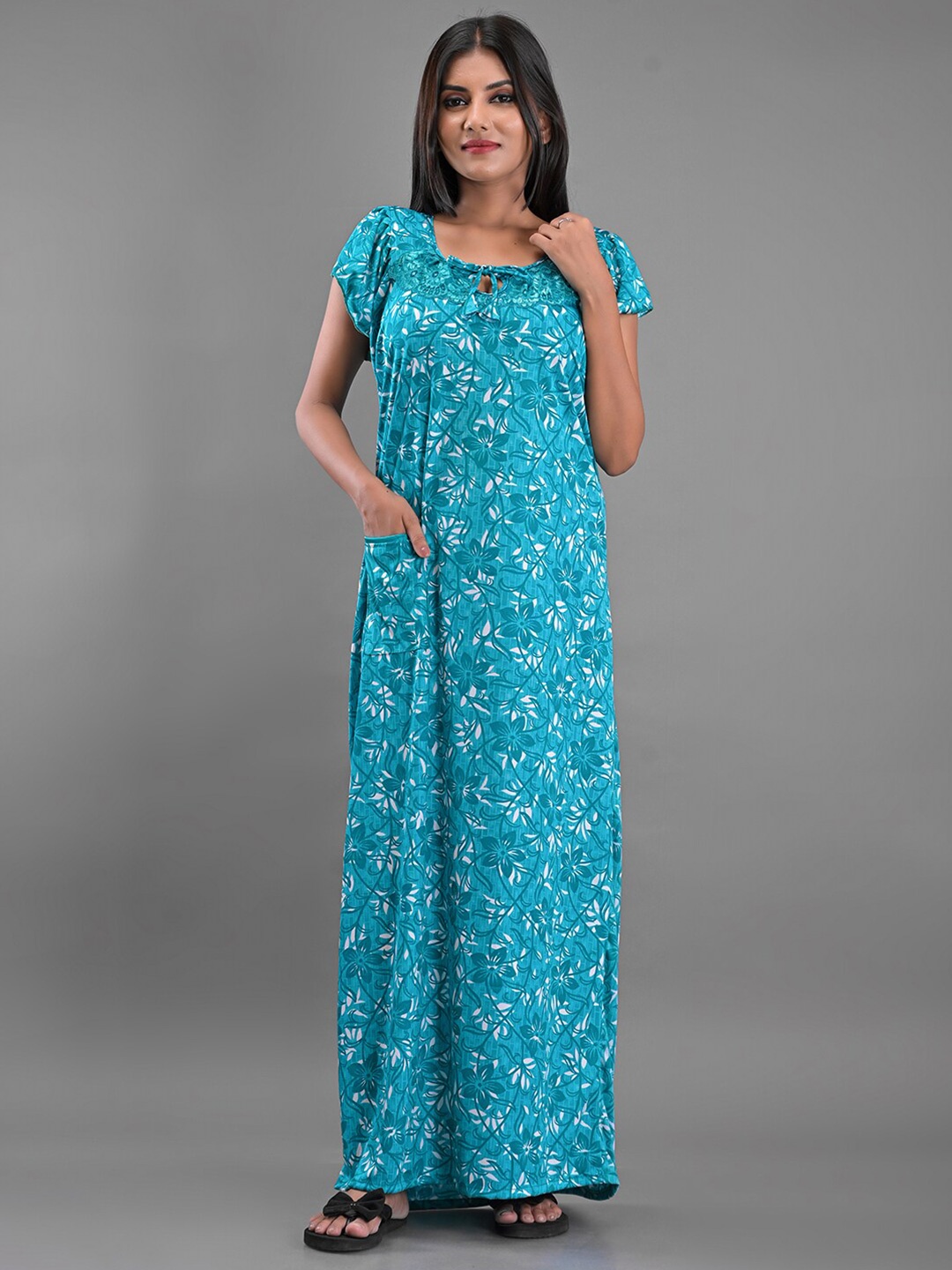 

Apratim Green Printed Maxi Nightdress