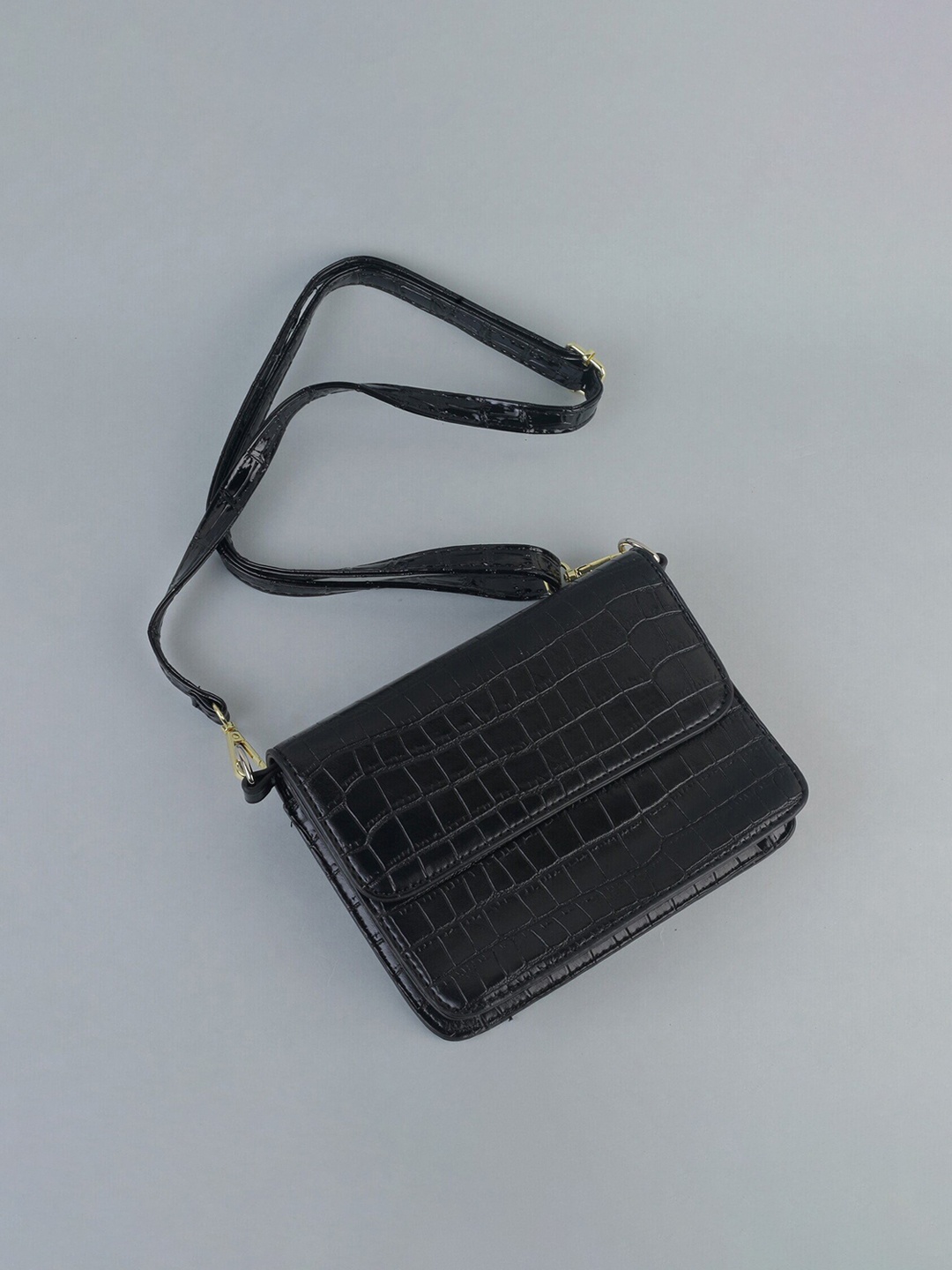 

THESTO Black Animal Textured Structured Sling Bag