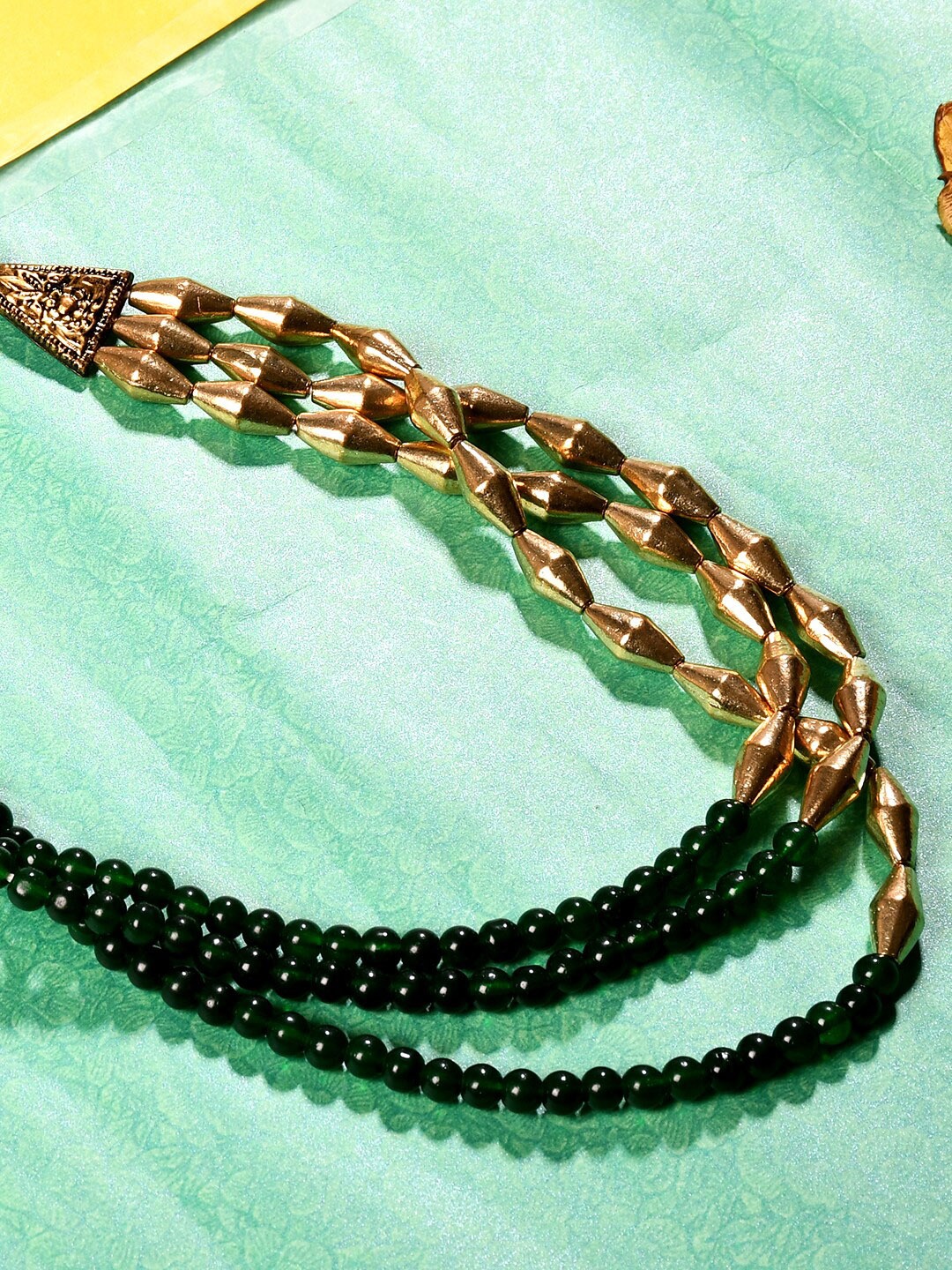 

Bamboo Tree Jewels Green & Gold-Toned Necklace