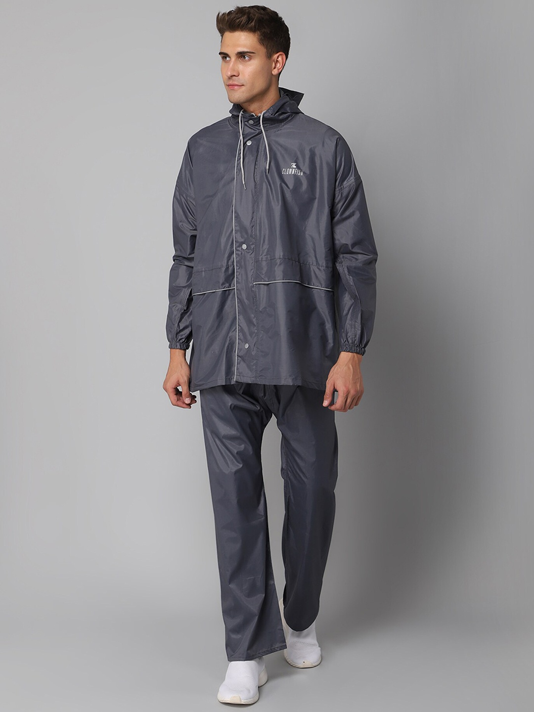 

THE CLOWNFISH Charles Men Grey Solid Hooded Rain Suit