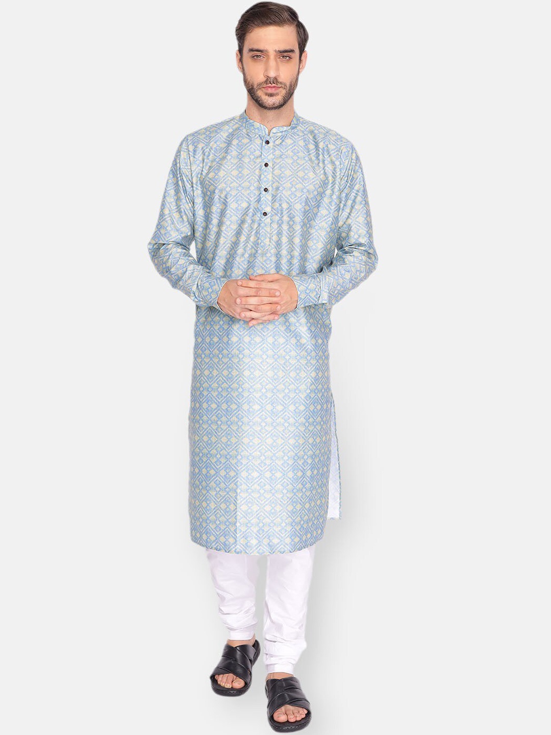 

NAMASKAR Men Blue Printed Cotton Kurta with Pyjamas