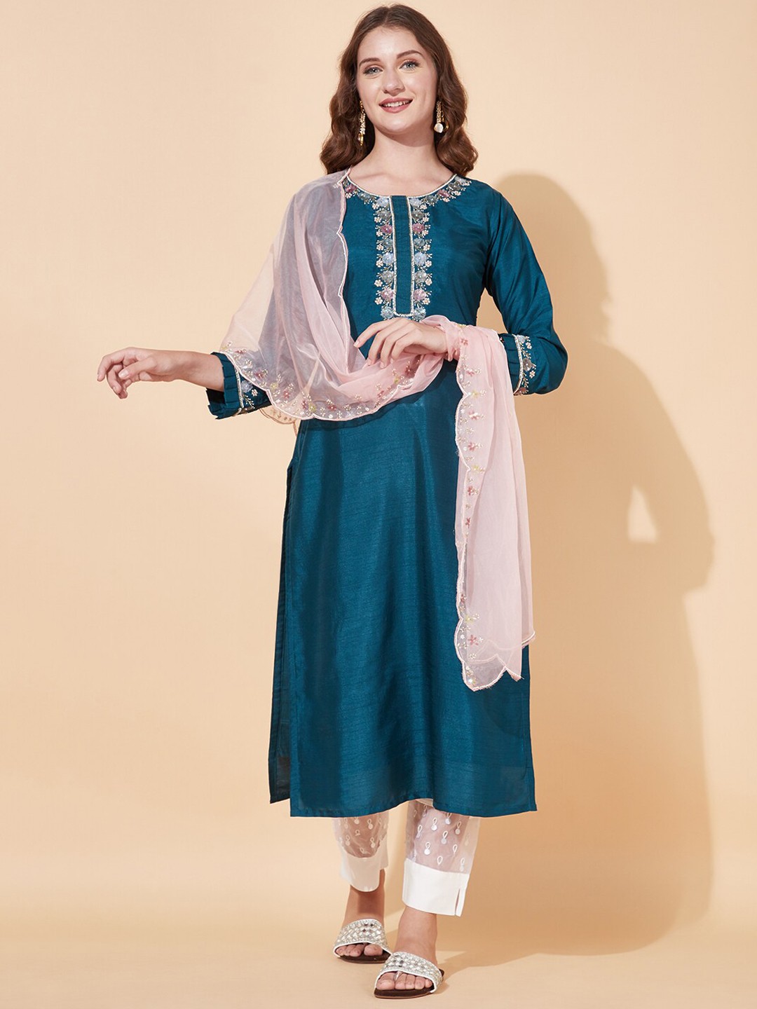 

FASHOR Women Teal Green Floral Embroidered Kurta with Dupatta