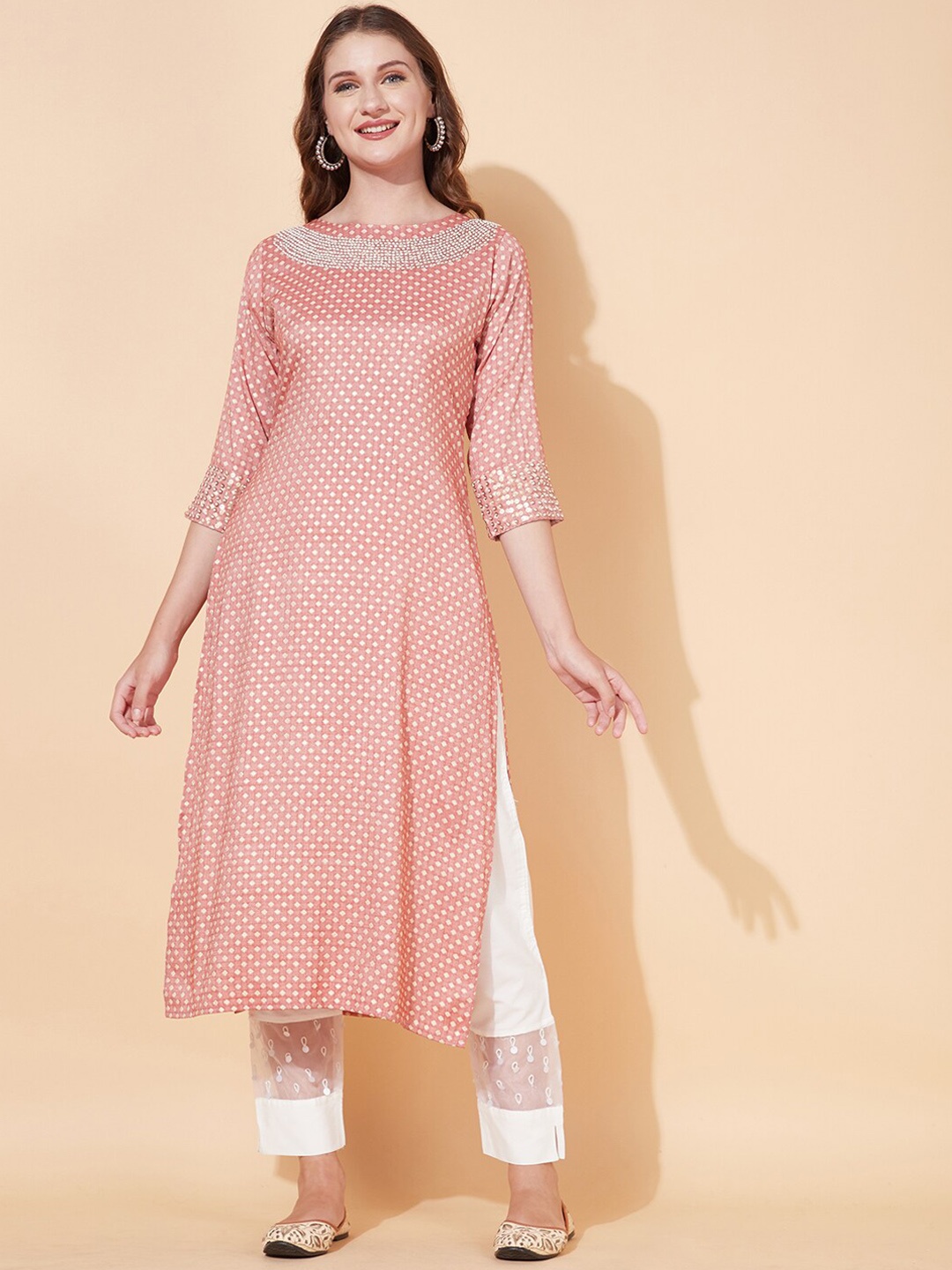 

FASHOR Women Pink Geometric Printed Thread Work Kurta